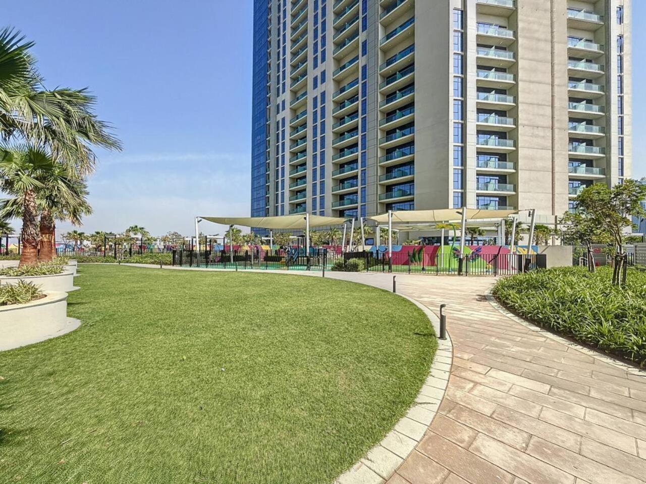 Aykon - Classy Two Bedroom In Business Bay * Dubai