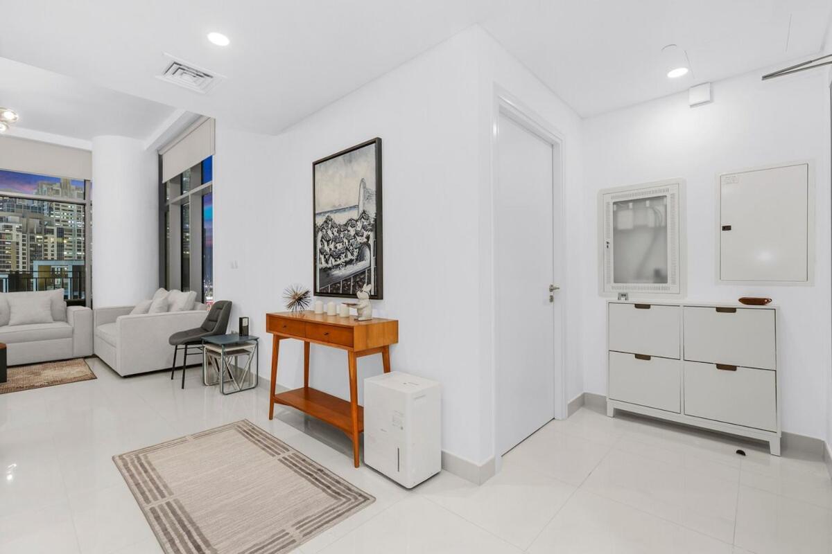 Apartment First Class 1br Panoramic View Dubai