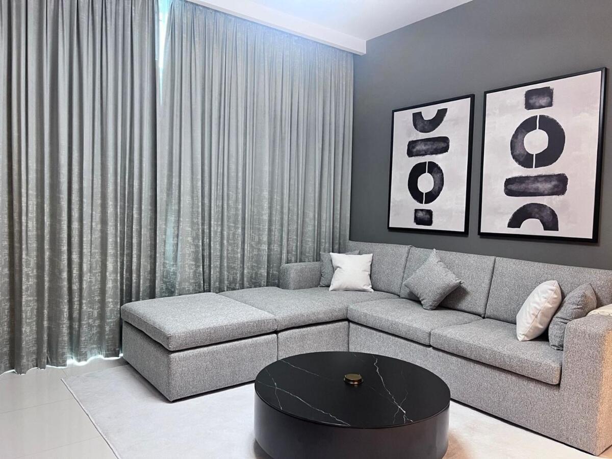 Apartment A Luxurious 2 Bedroom Emaar Beachfront In Palm Jumeirah Dubai