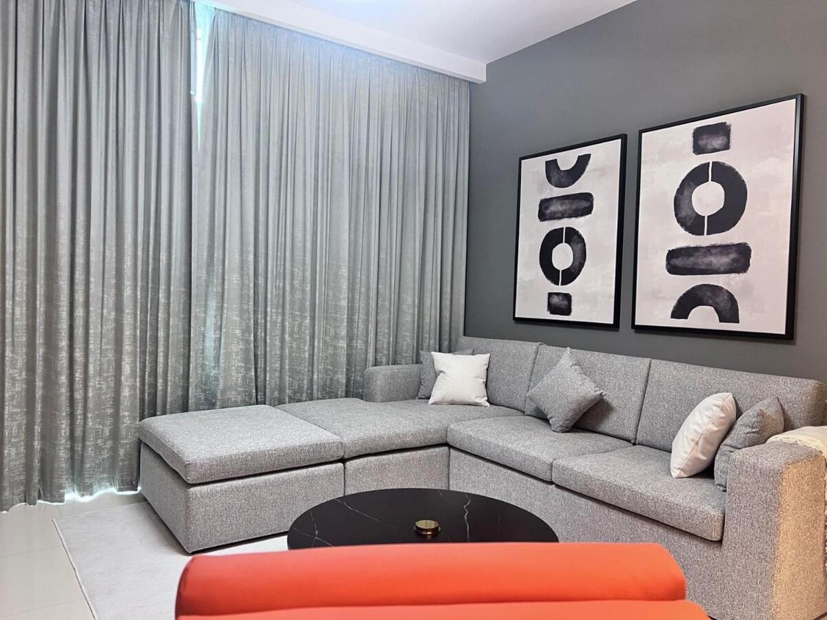 A Luxurious 2 Bedroom Emaar Beachfront In Palm Jumeirah Apartment
