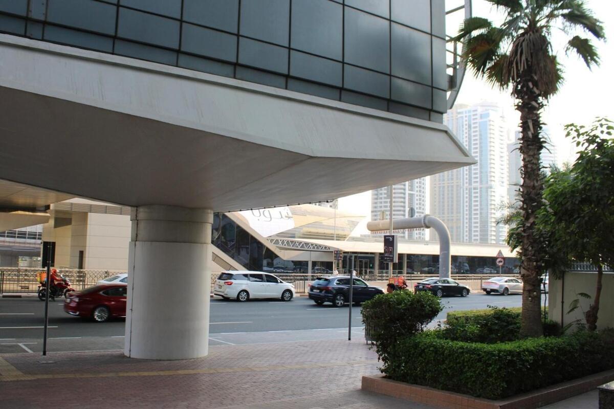 One Bed At A Great Location In Marina * Dubai