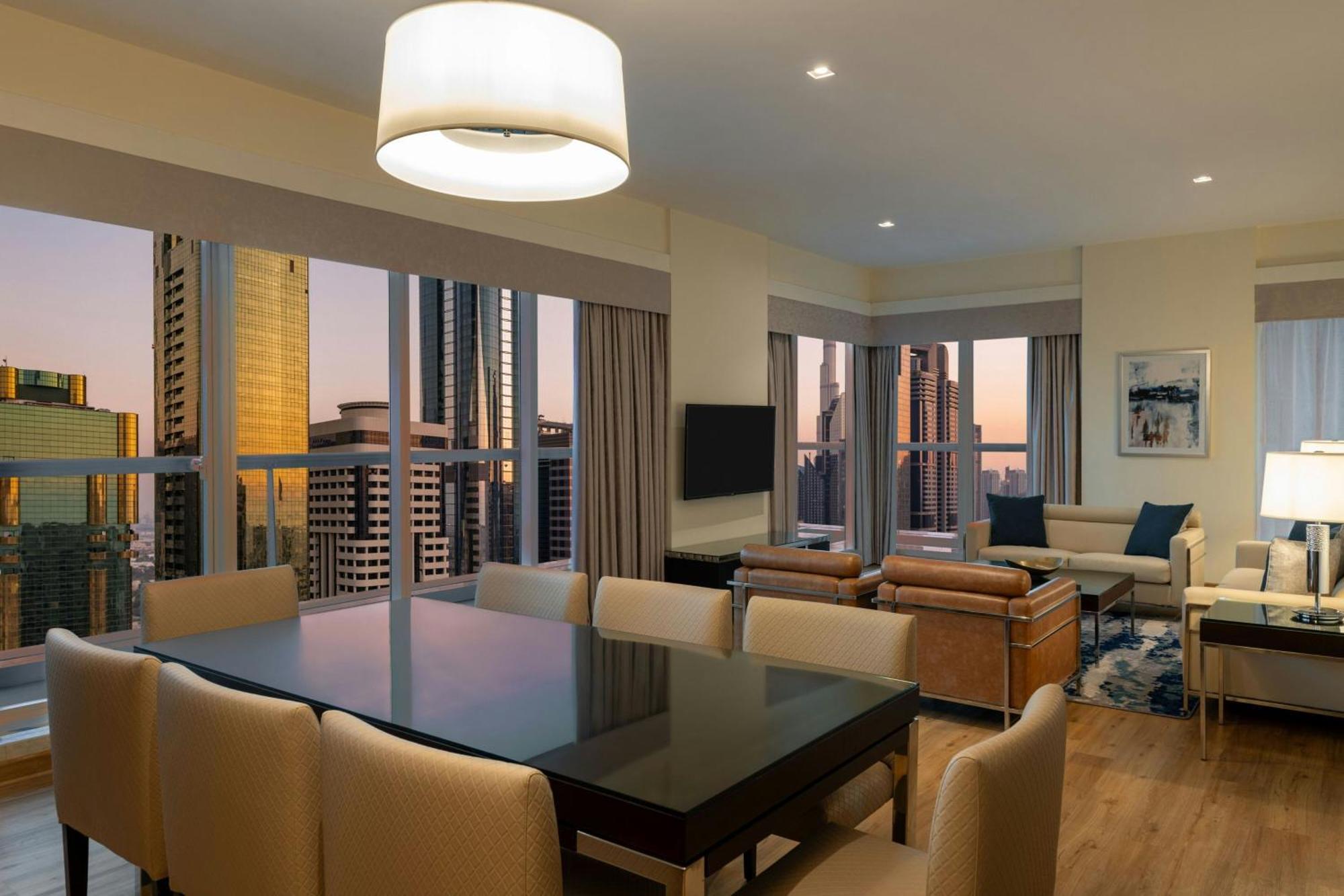 Four Points By Sheraton Sheikh Zayed Road Hotel Dubai