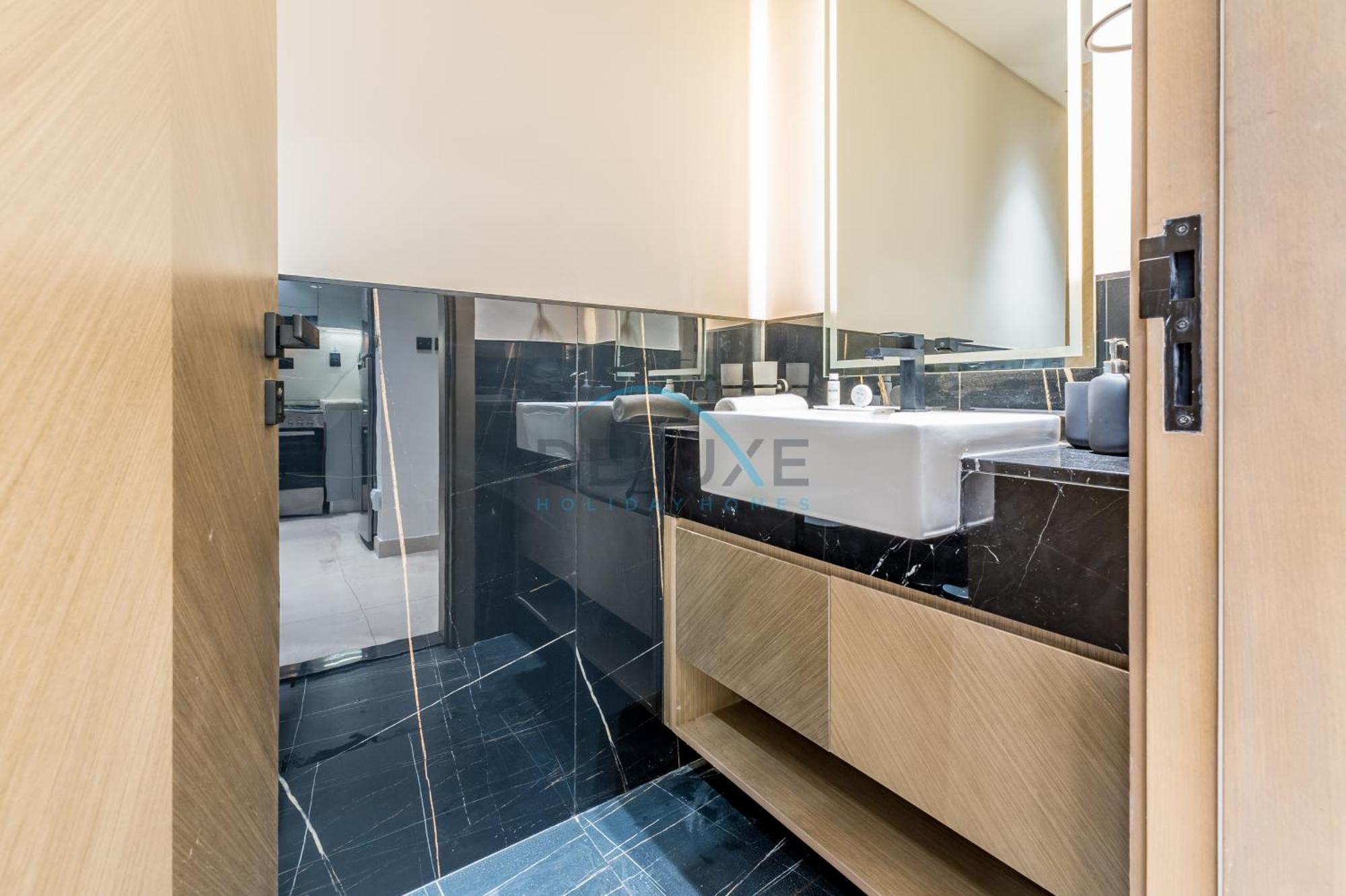 Sophisticated 2br In Binghatti Canal, Business Bay By Deluxe Homes Apartment