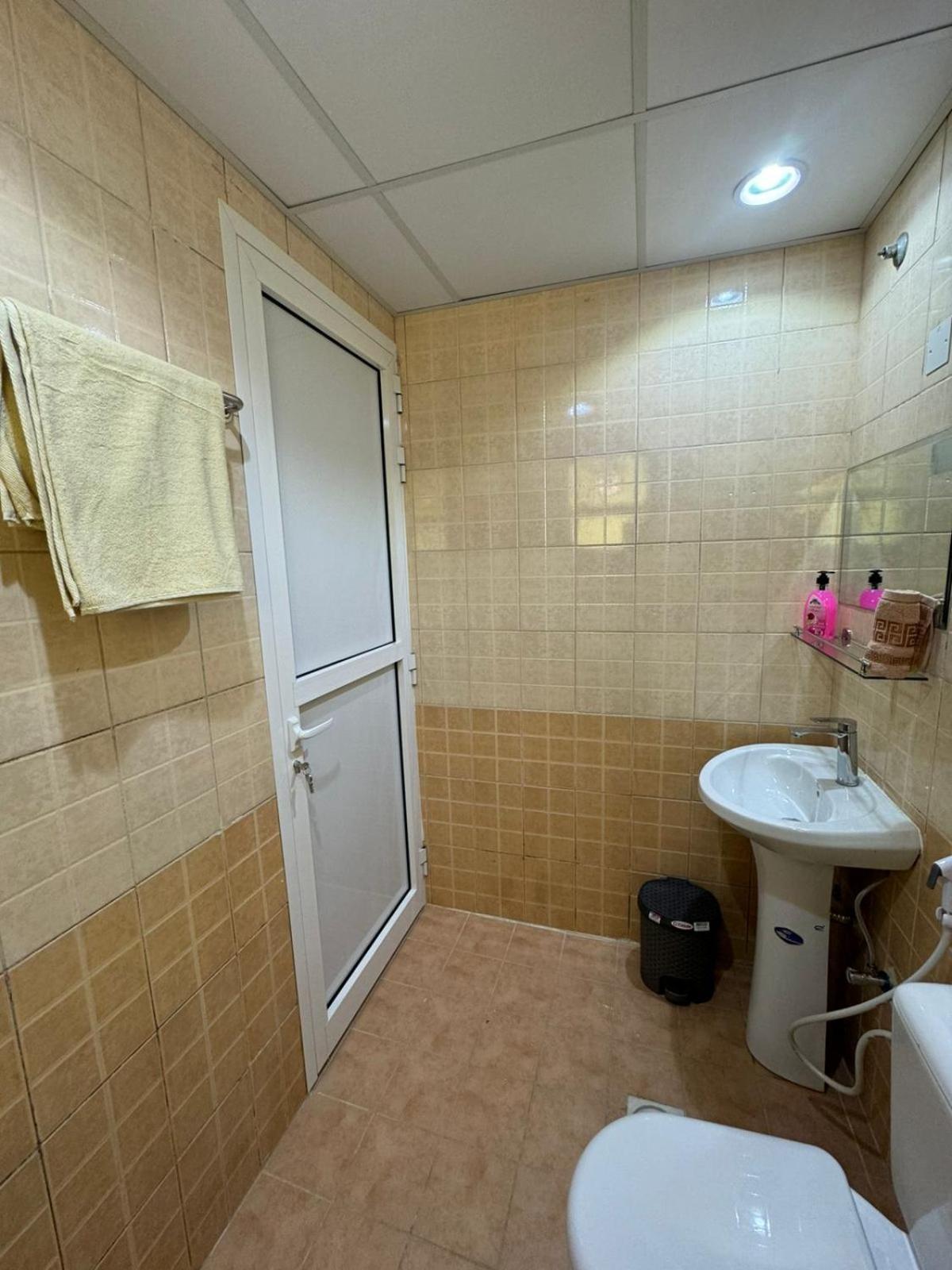 Homestay Furnished Private Near Union Metro Station *
