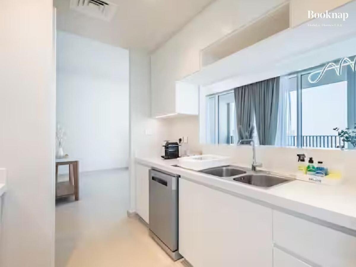 Apartment Lavish 3br With Assistant In Habour Gate Tower *