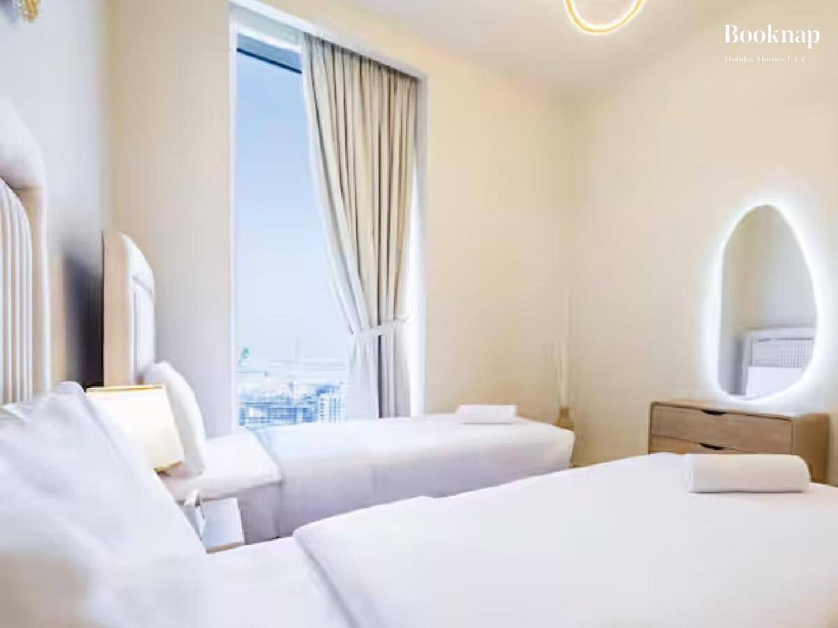 Lavish 3br With Assistant In Habour Gate Tower