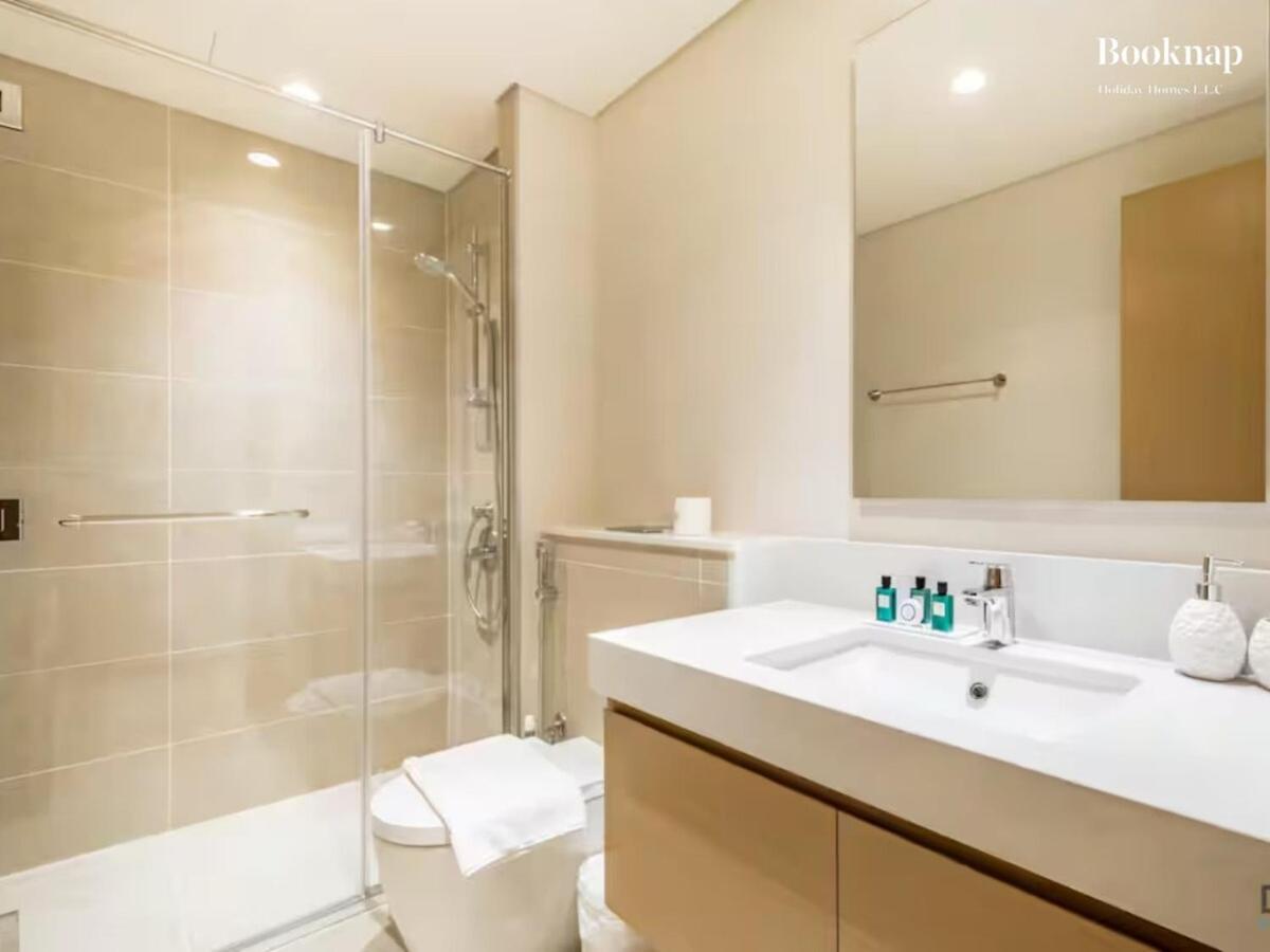 Lavish 3br With Assistant In Habour Gate Tower