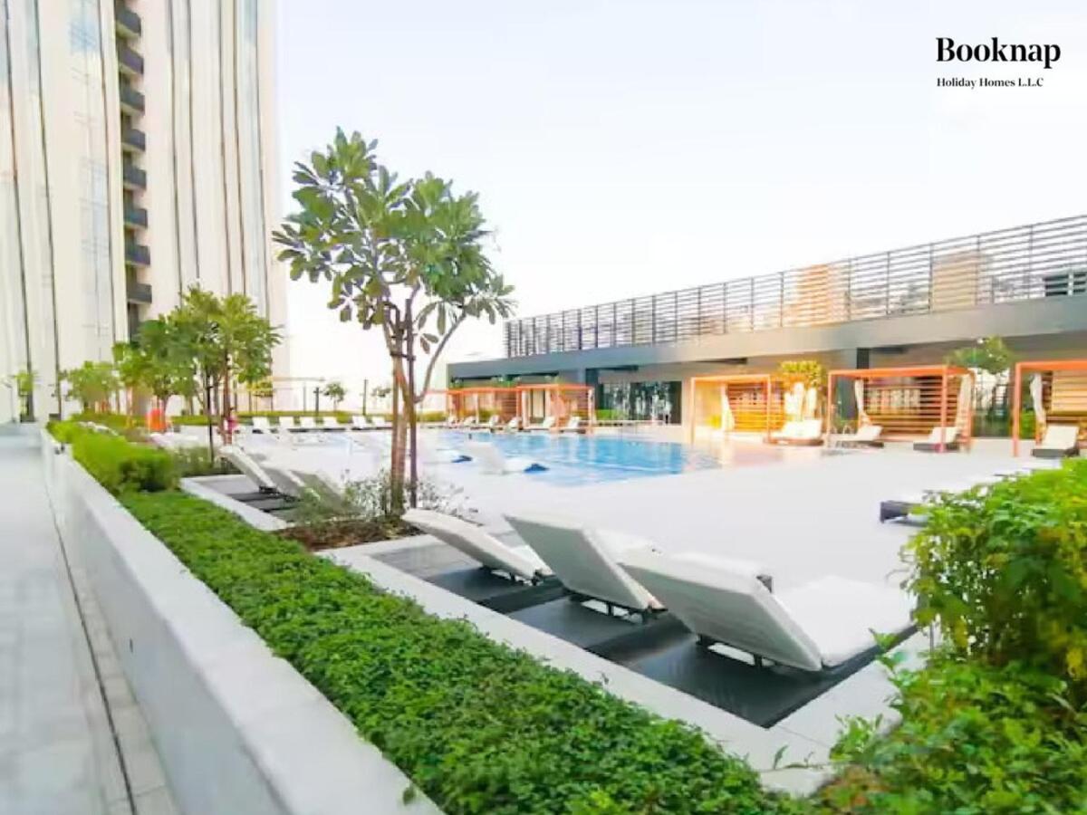 Lavish 3br With Assistant In Habour Gate Tower Apartment *