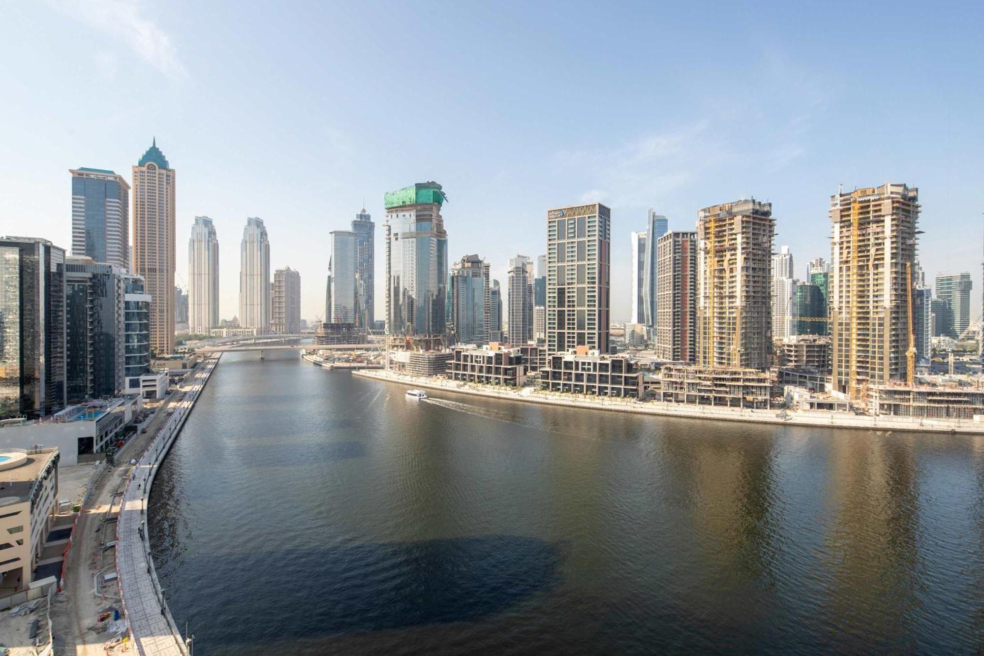 Frank Porter - Millennium Binghatti Residences Apartment *