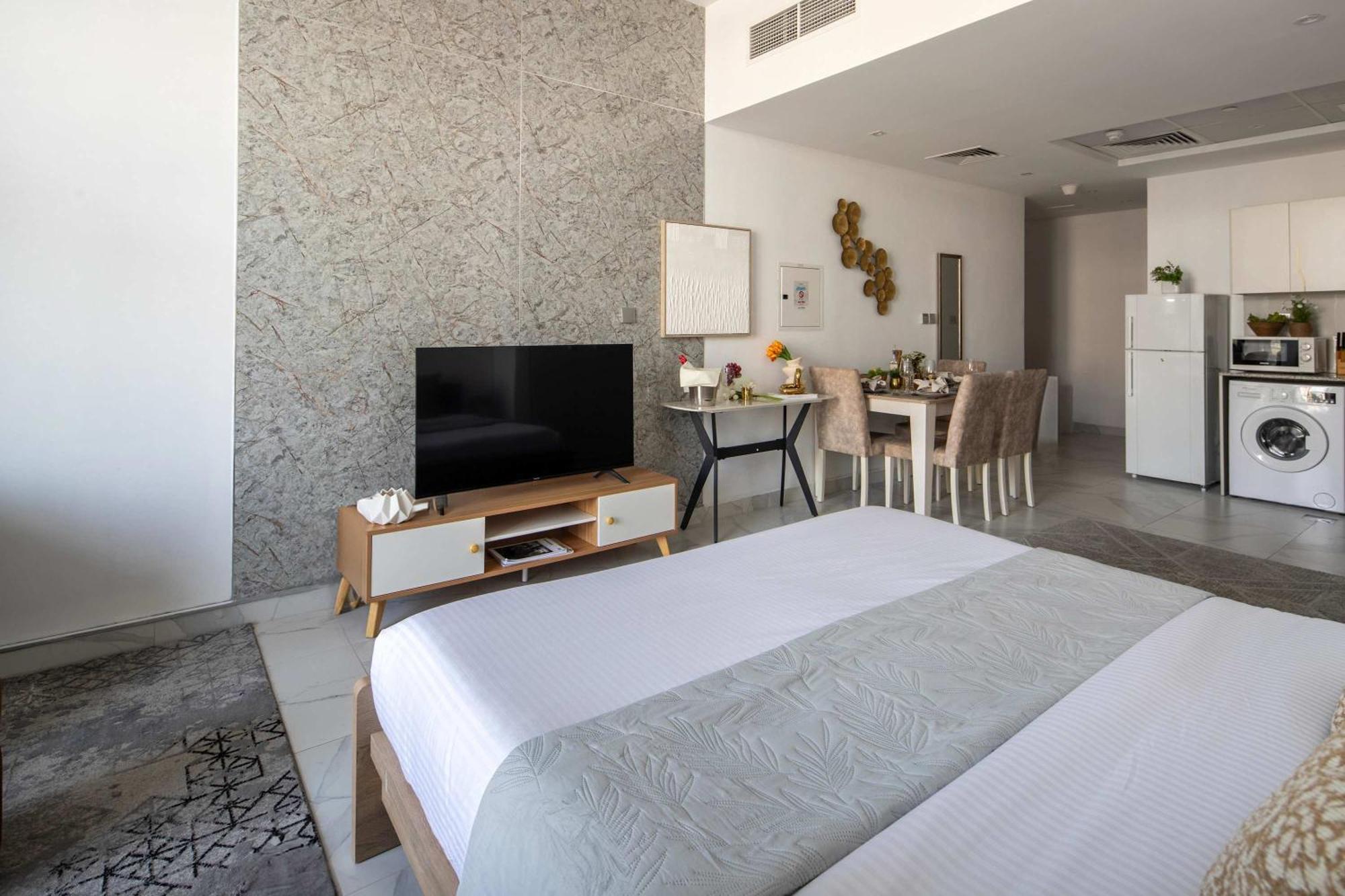 Apartment Frank Porter - Millennium Binghatti Residences *