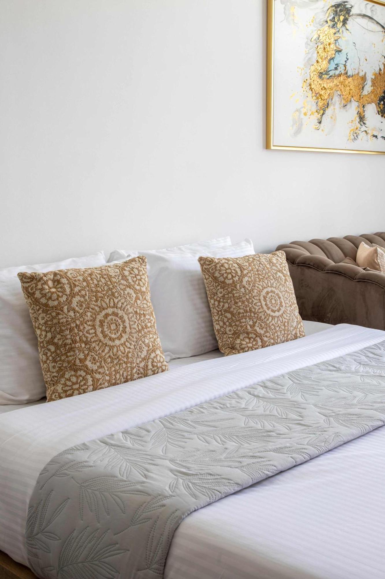 Frank Porter - Millennium Binghatti Residences