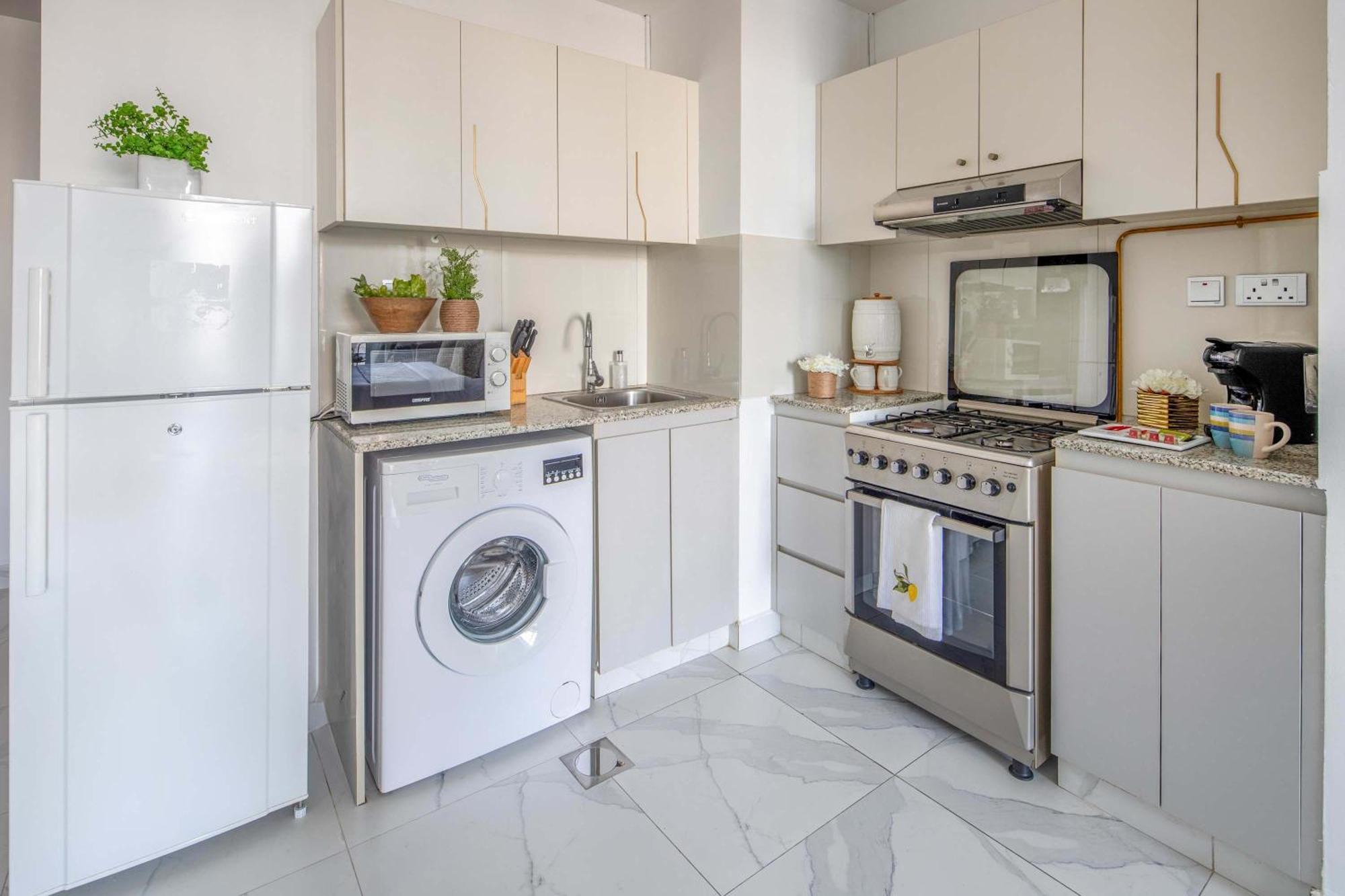 Apartment Frank Porter - Millennium Binghatti Residences Dubai