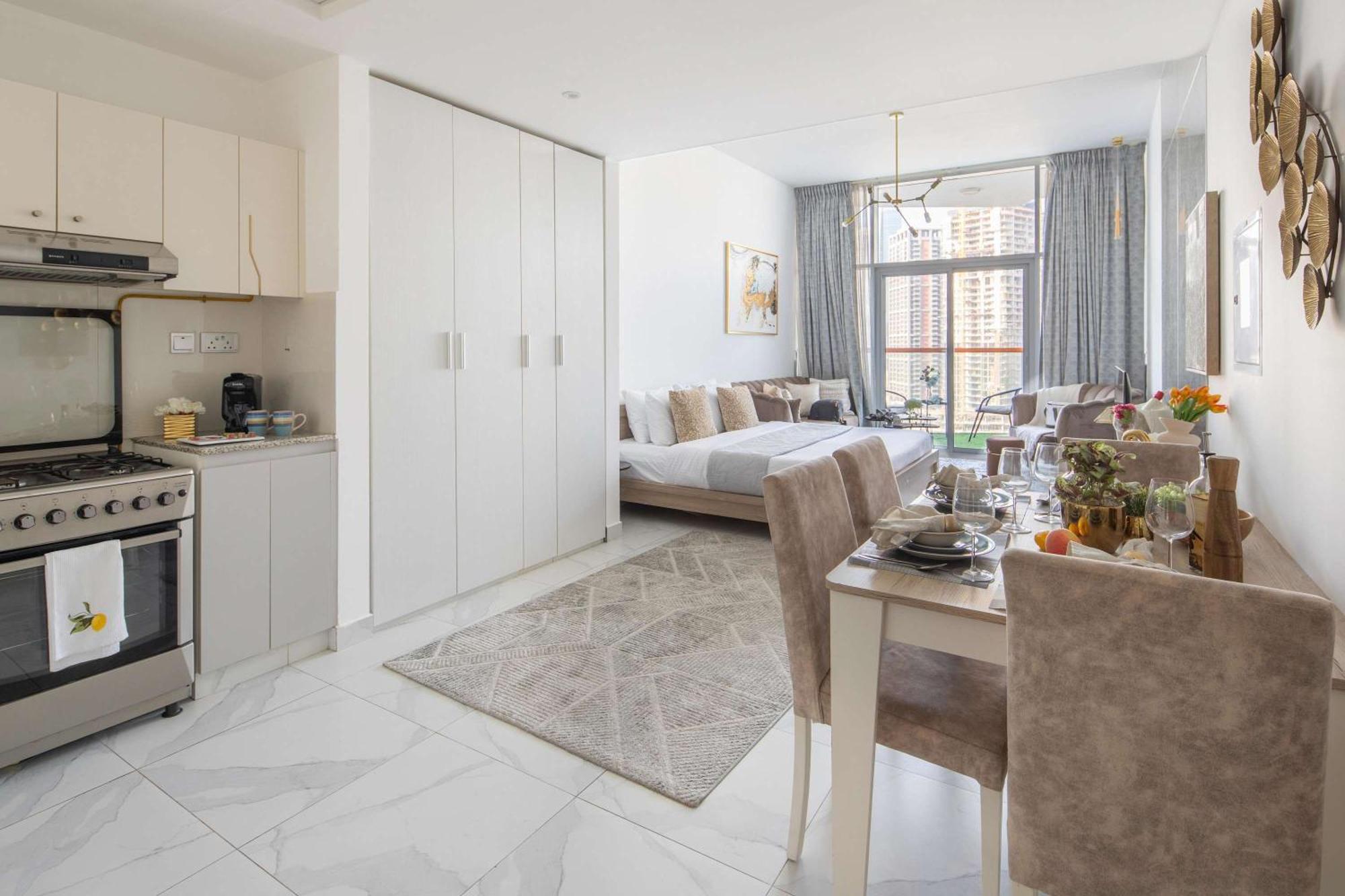 Frank Porter - Millennium Binghatti Residences *