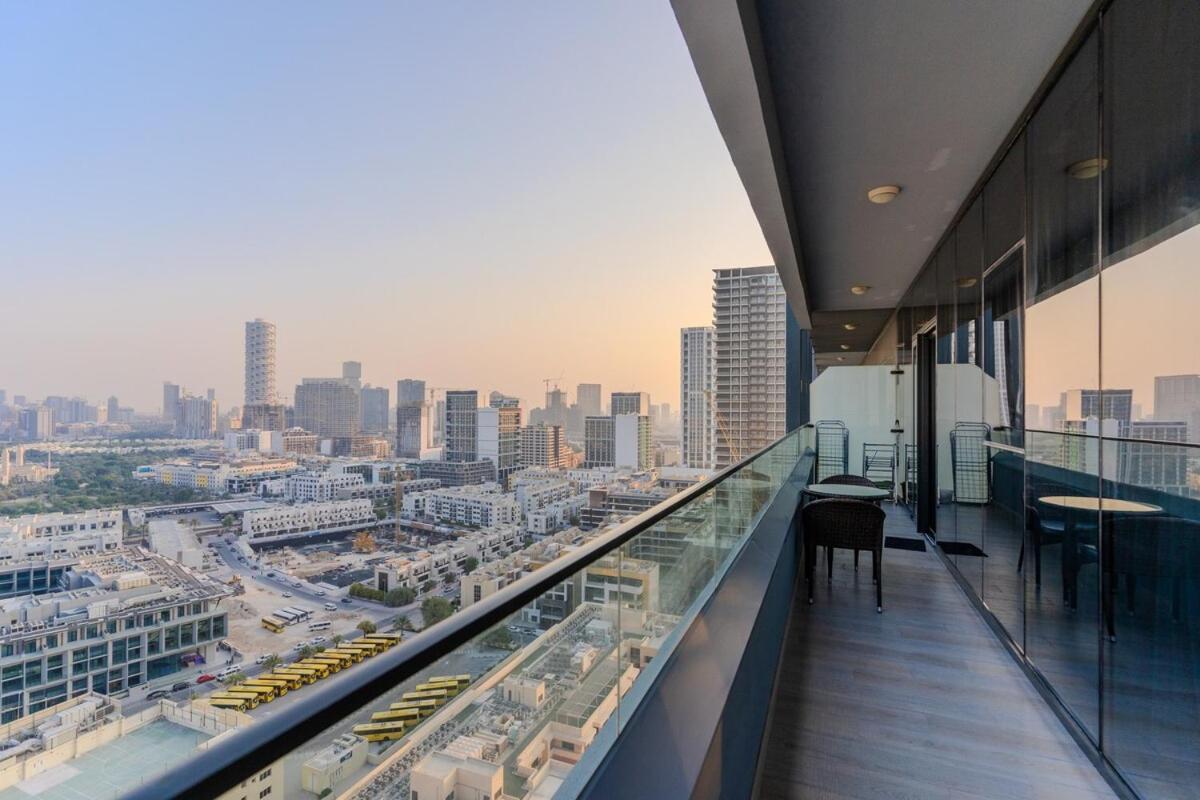 Spacious L Opened View L Fits 4 * Dubai