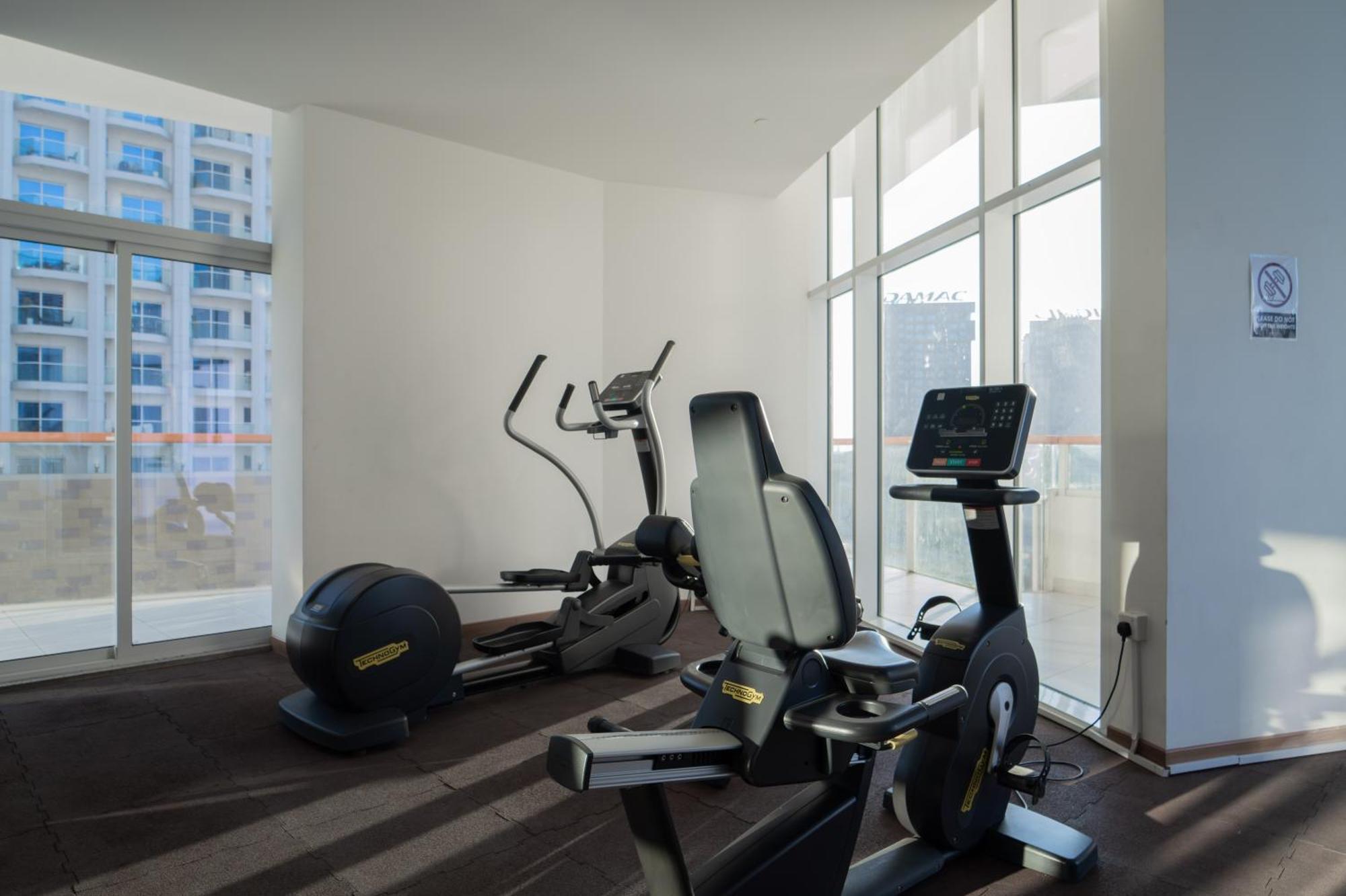 Luxurious 1br With Canal & Burj Khalifa View! Apartment Dubai