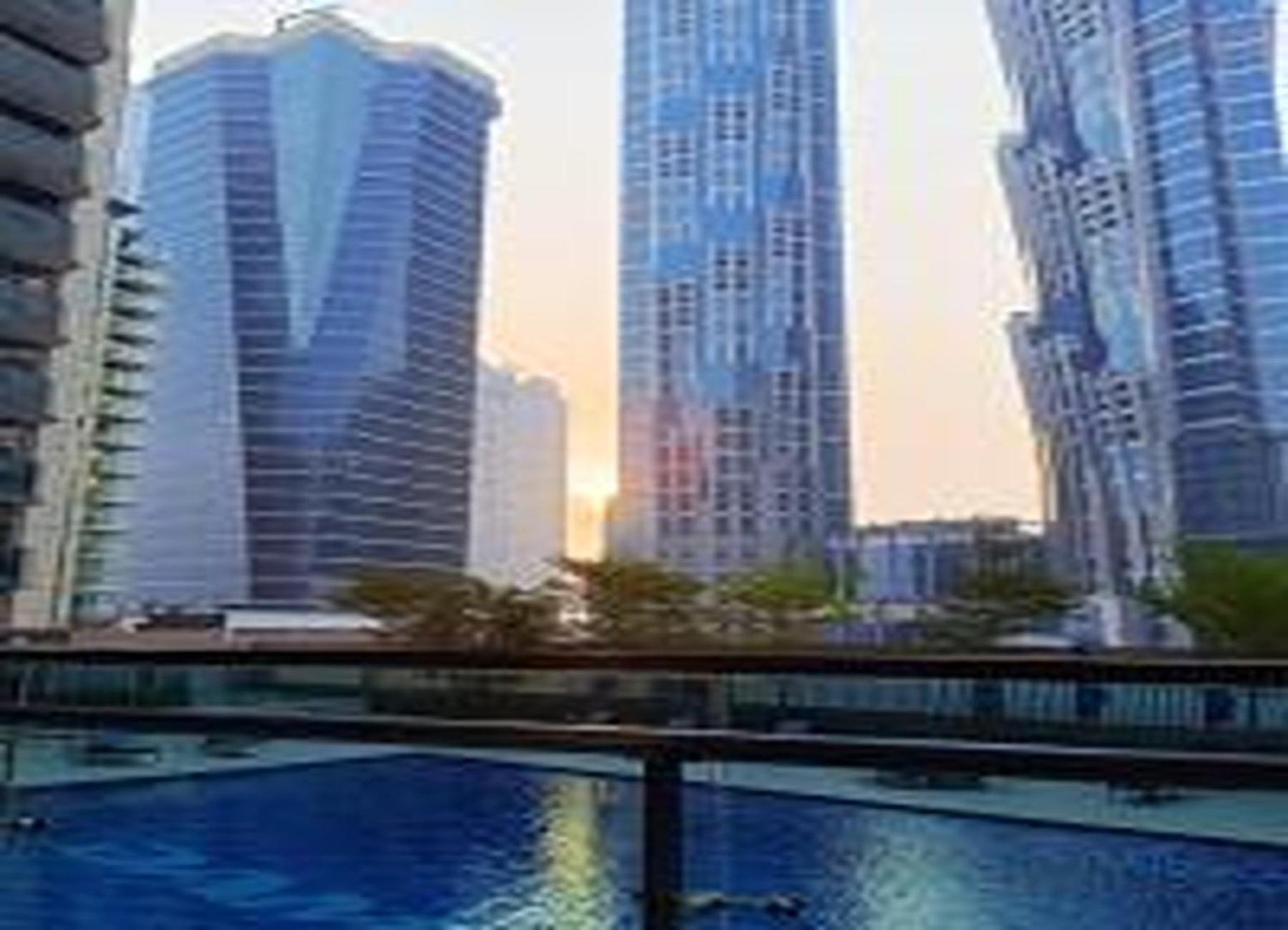Brown Stone - Pool & City View Merano * Dubai