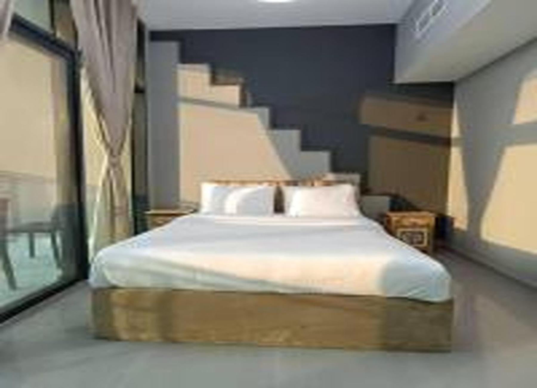 Brown Stone - Pool & City View Merano Apartment