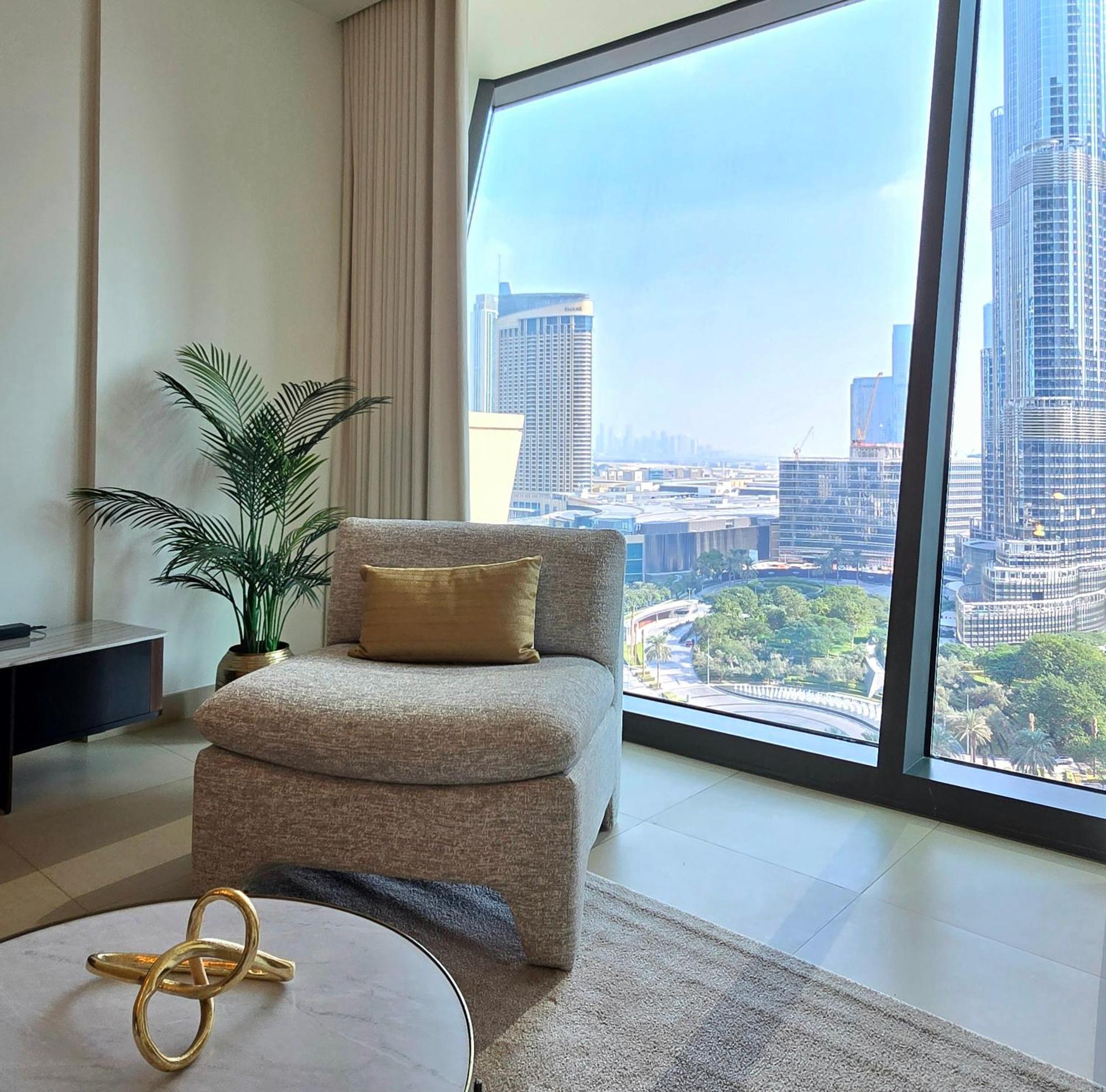 Perfect View W/ Direct Access To Mall & Metro Apartment