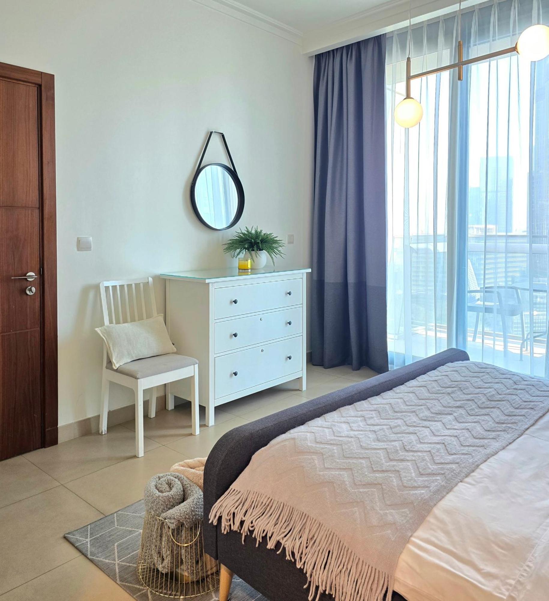 Perfect View W/ Direct Access To Mall & Metro * Dubai