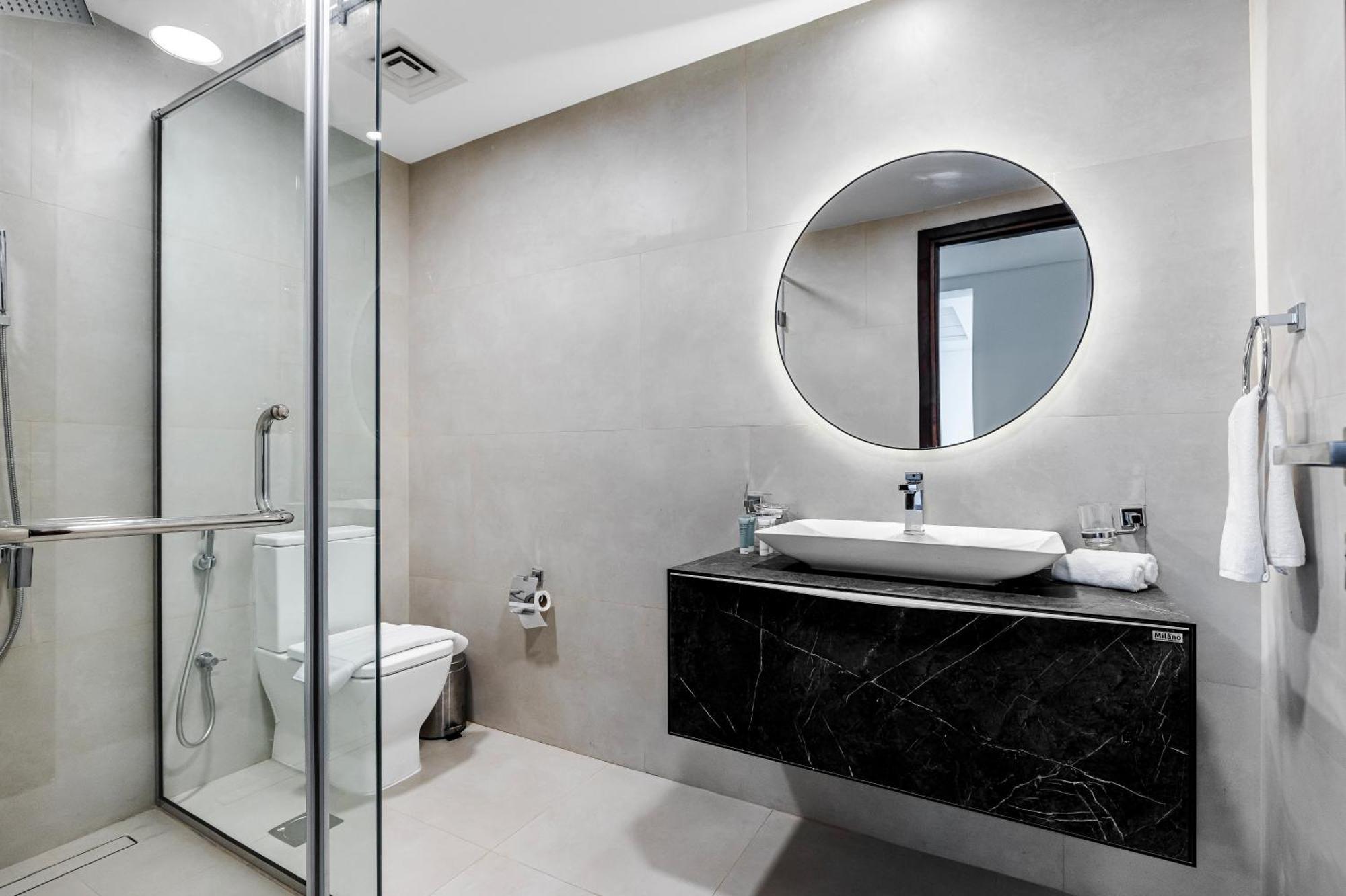 2br Bay Square B13, View Apartment *