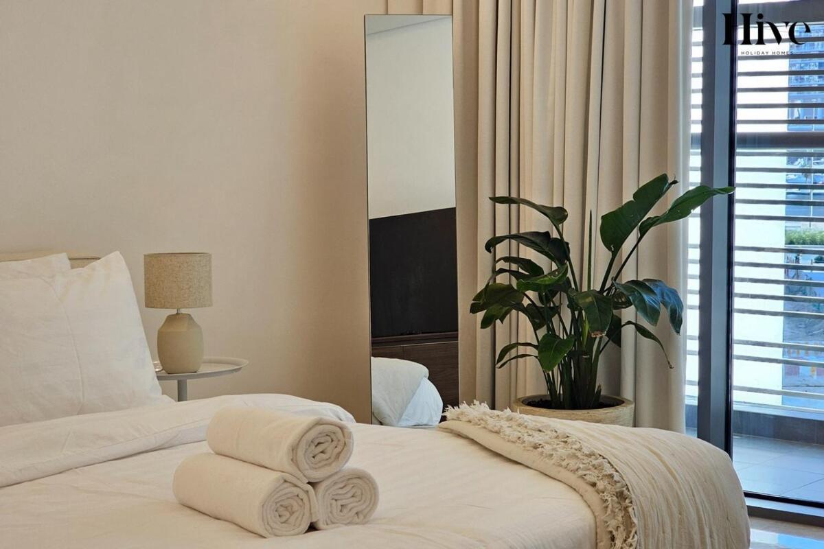Luxury 3 Bedroom Townhouse In Business Bay *