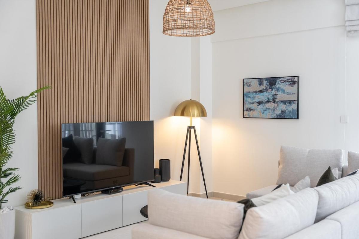 Elegant 4-bedroom Perfect For Families In Creek Harbour Apartment Dubai