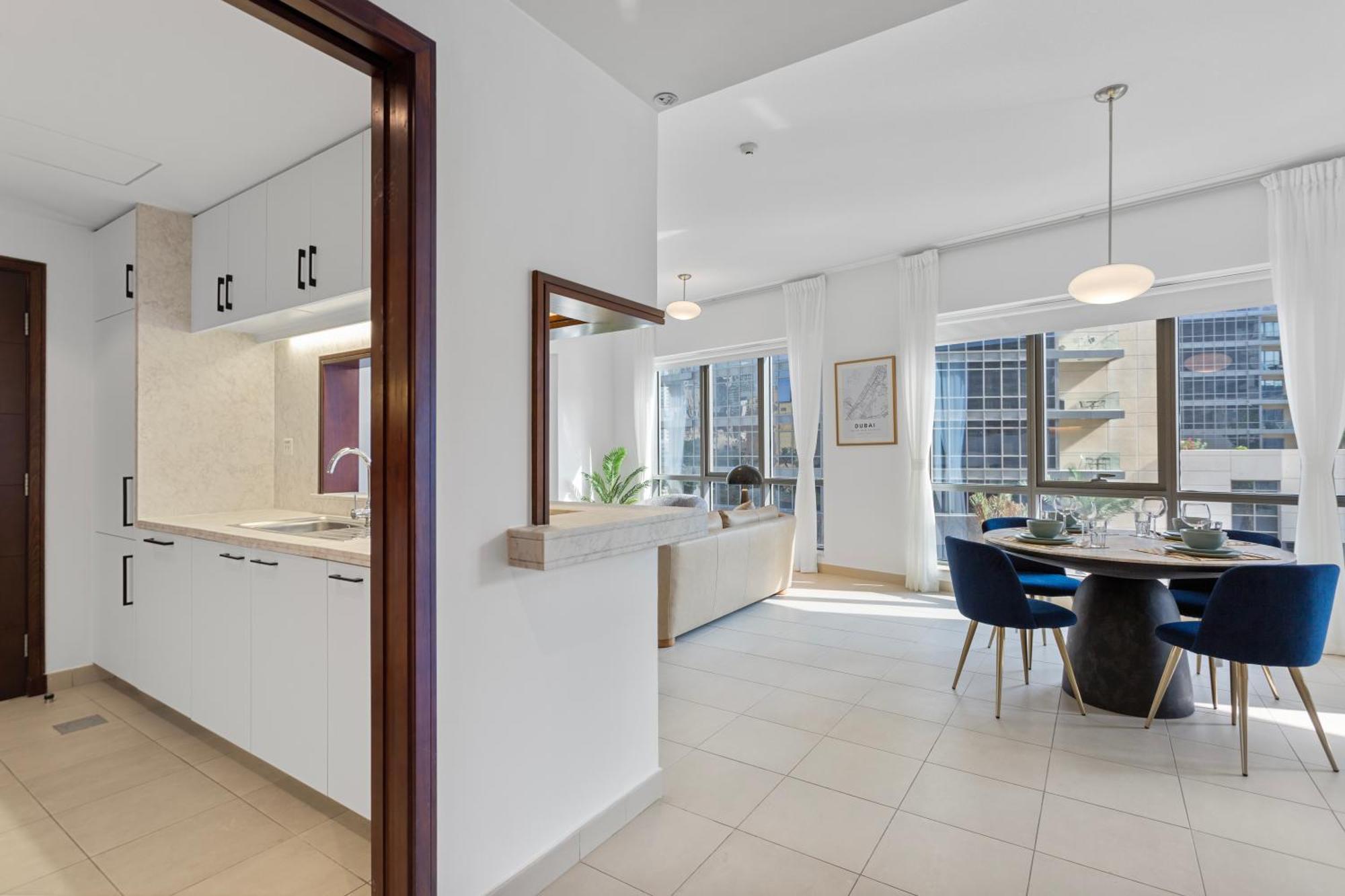 Apartment Exquisite Centrally Located 1br In Downtown Dubai