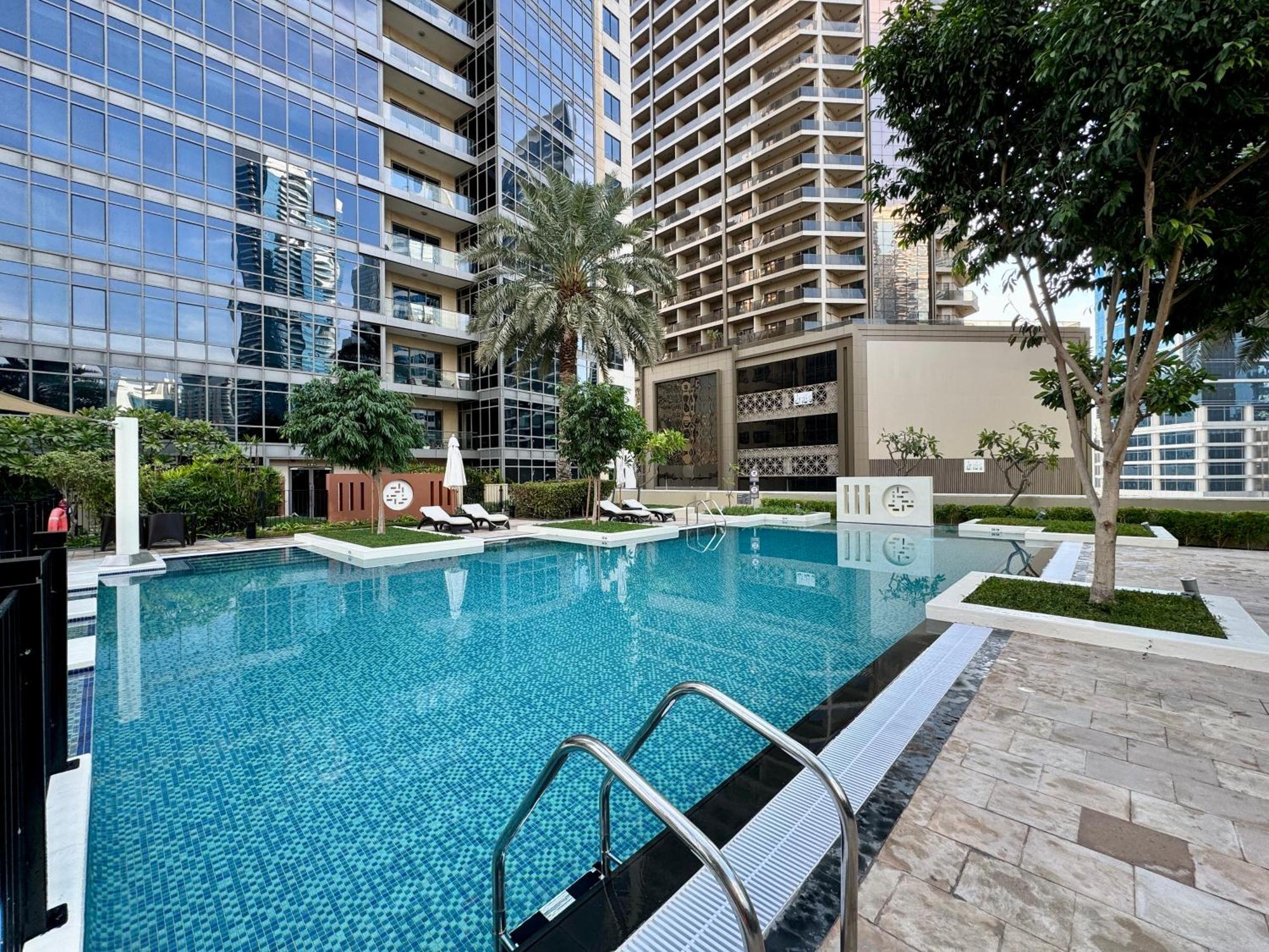 Exquisite Centrally Located 1br In Downtown *
