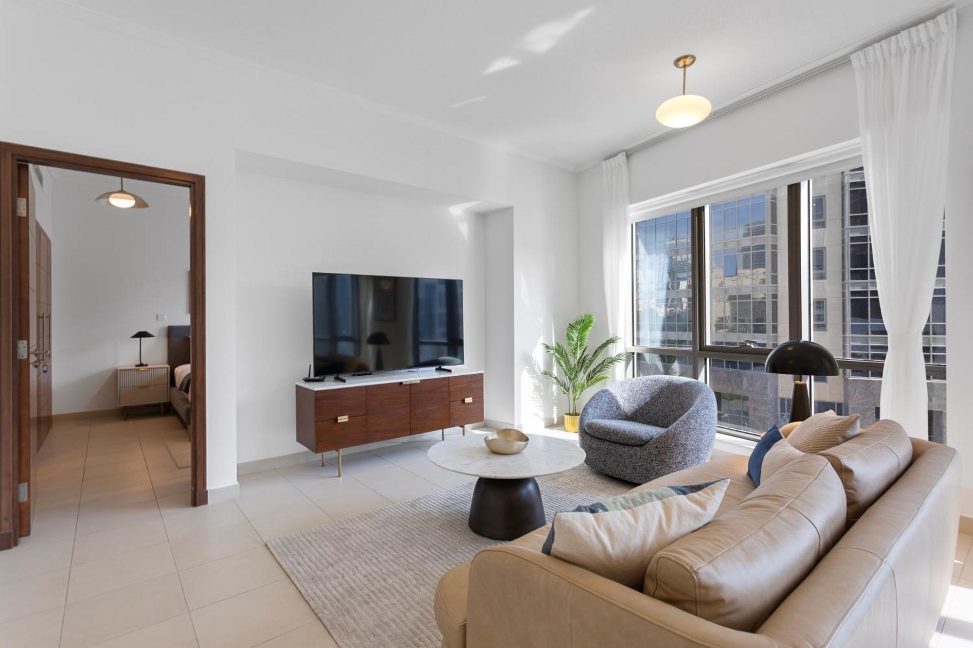 Exquisite Centrally Located 1br In Downtown *