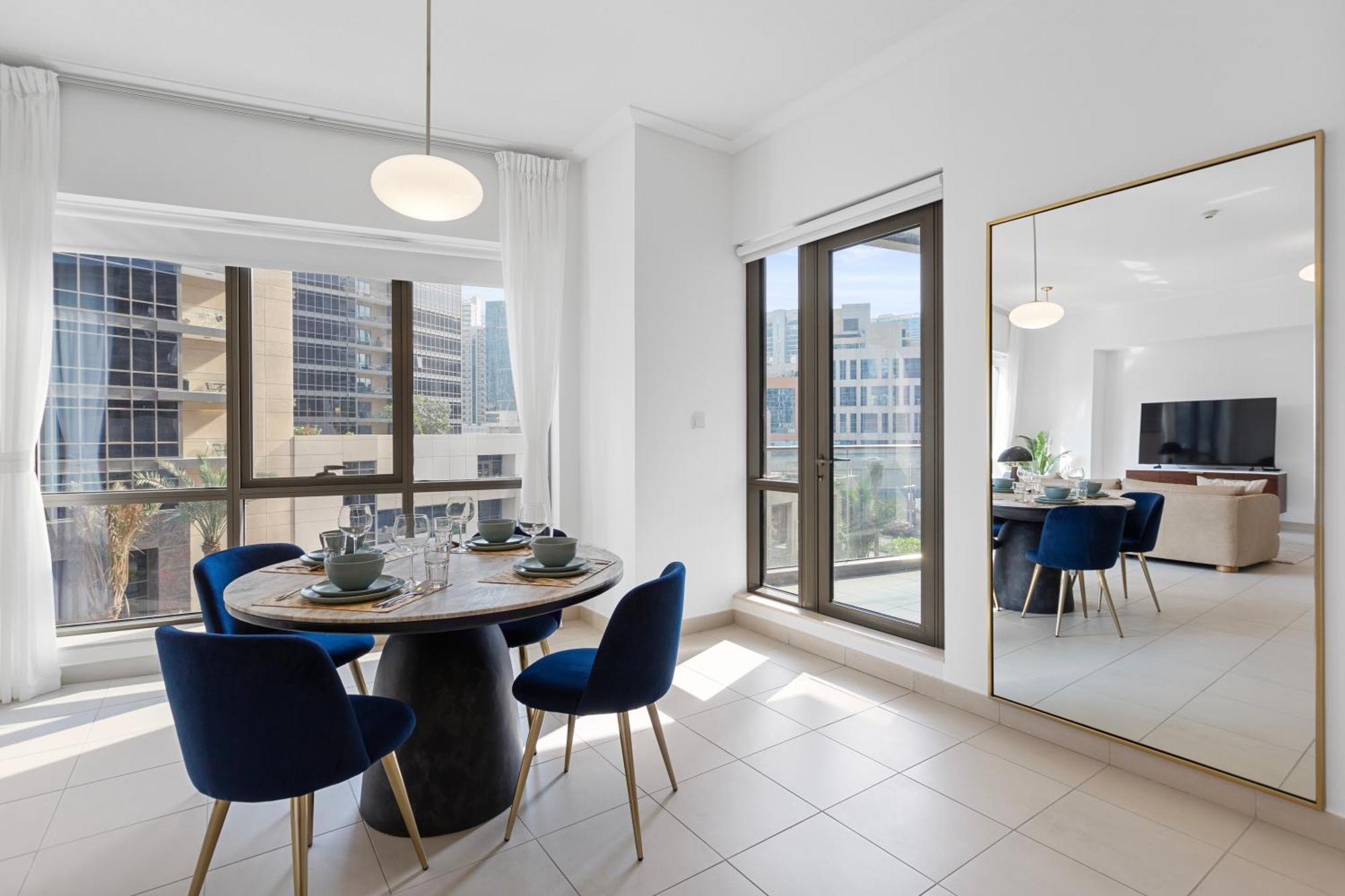 Exquisite Centrally Located 1br In Downtown *