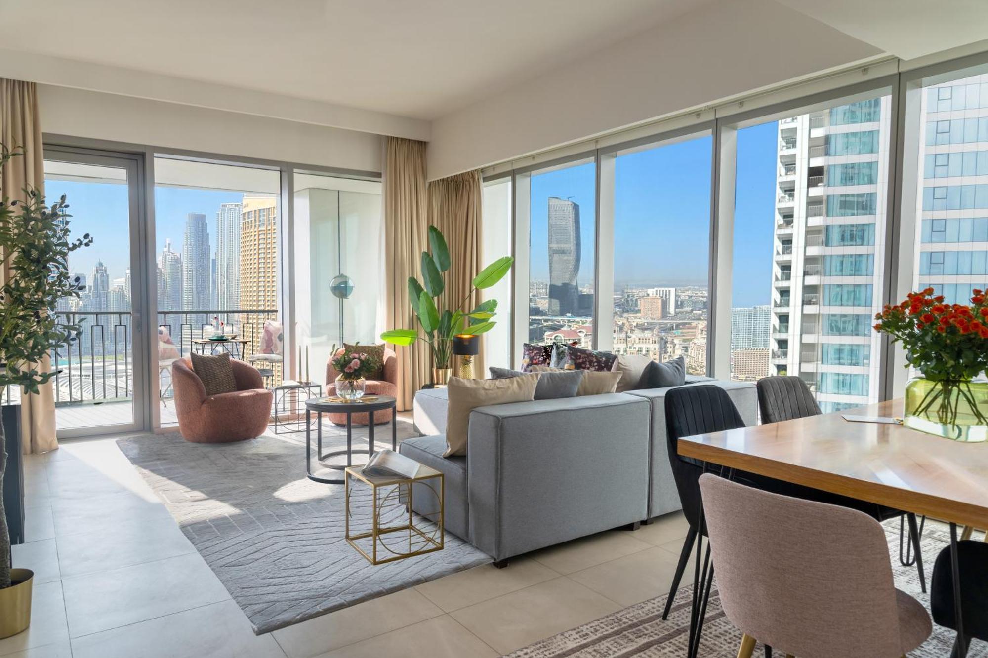 Burj Khalifa Lifestyle Boost! Fabulous 4bed Open View Corner Mall Access Apartment *