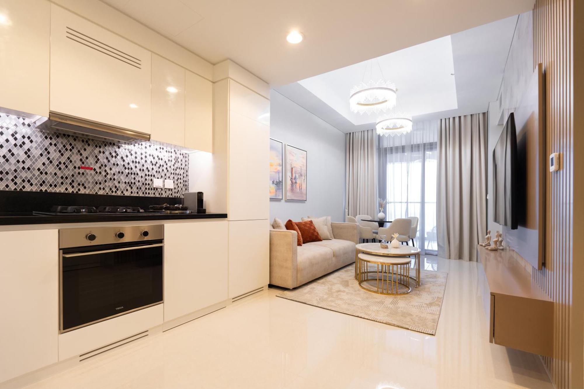 Keyrock Living - Stylish With Pool & Gym * Dubai