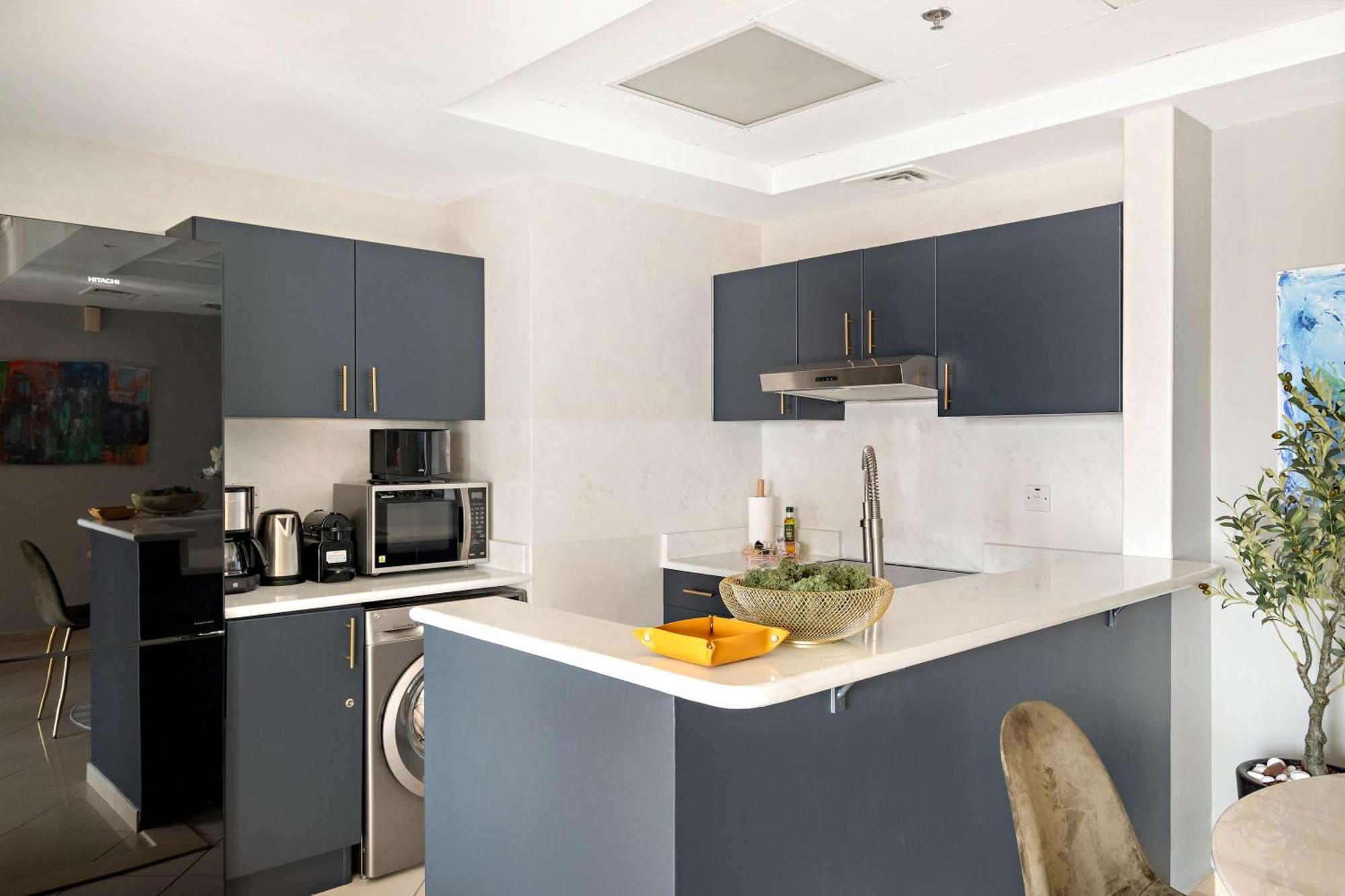 Apartment Silkhaus Modern 1bdr Near Almas In East *