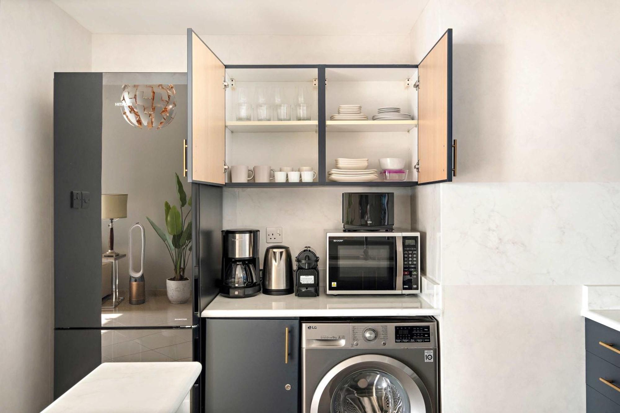 Apartment Silkhaus Modern 1bdr Near Almas In East