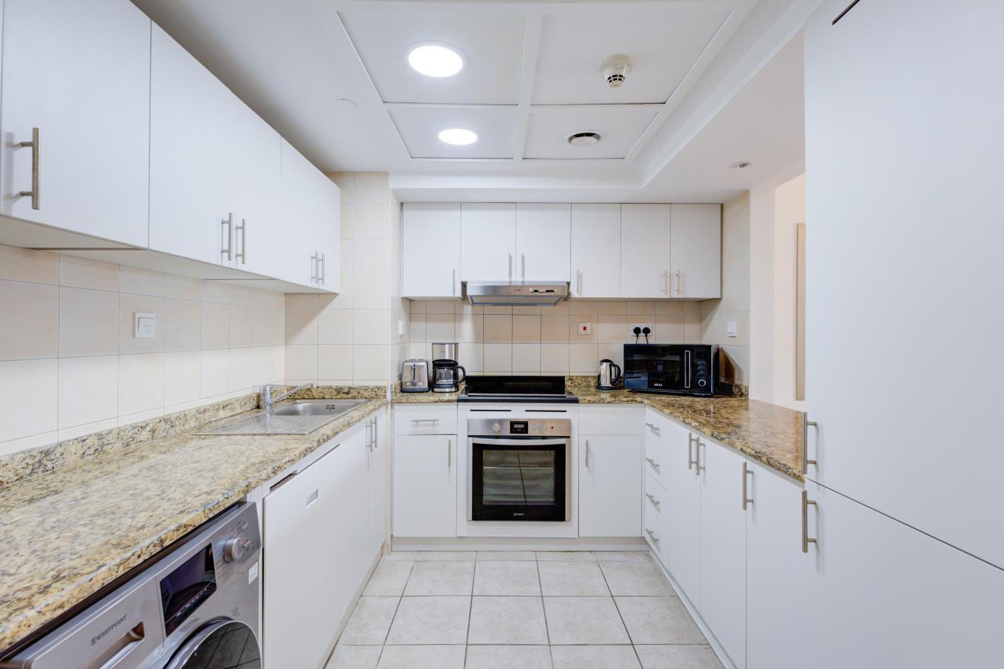 Millennium Lakeview Formerly Copthorne Lakeview Executive Aparthotel 4*