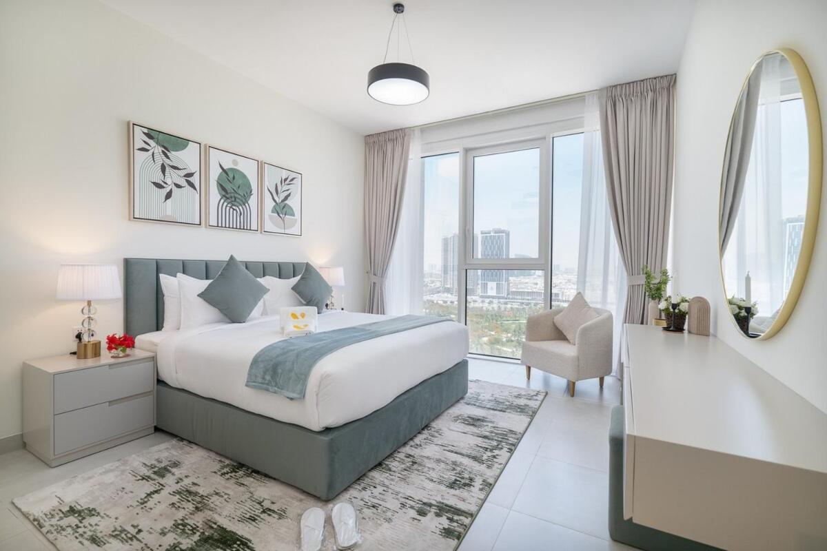 Apartment Vogue Al Wasl 1 East 17th Floor With Balcony View Of Zabeel Park And Frame, Walkable To Metro, Near Sheikh Zayed Road & World Trade Centre Dubai