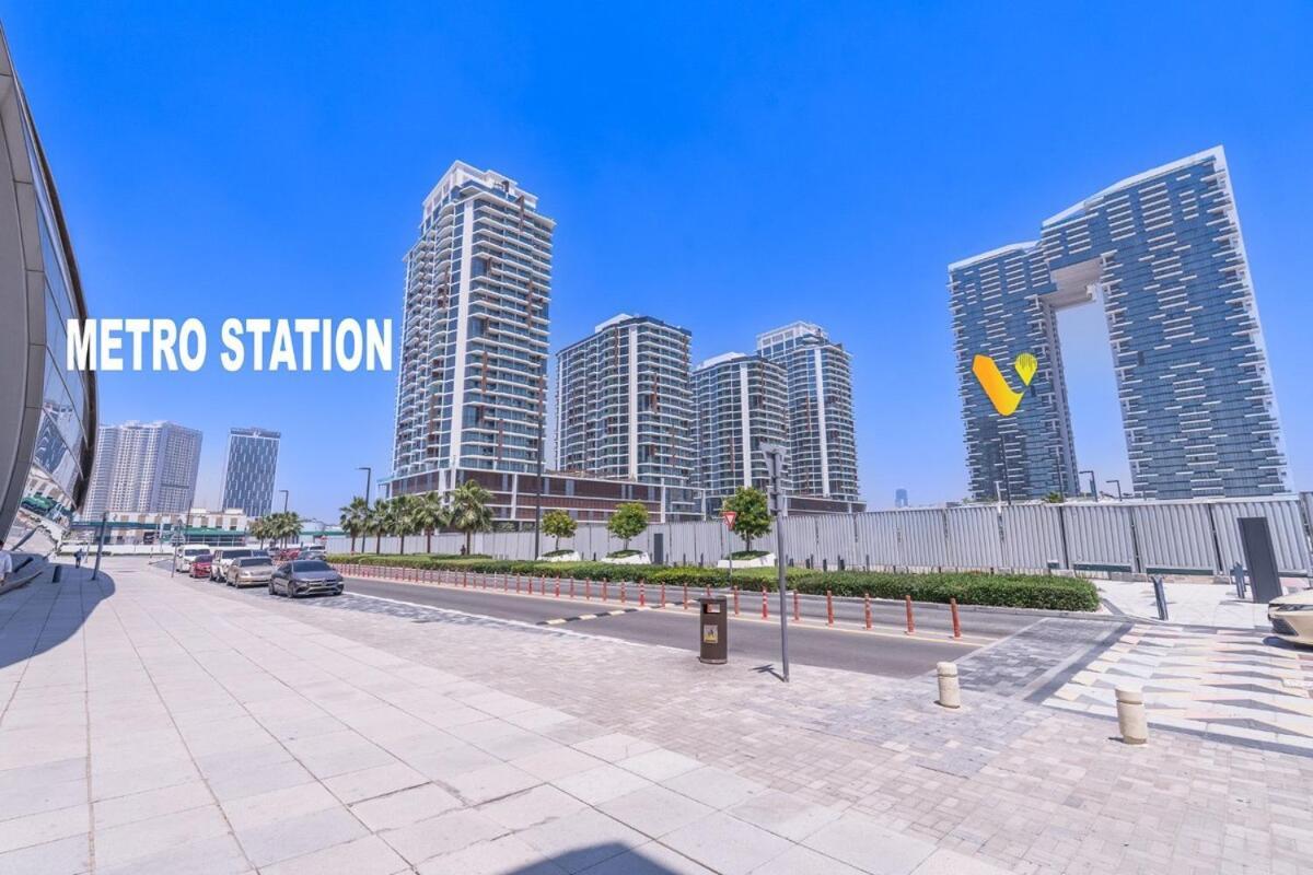 Vogue Al Wasl 1 East 17th Floor With Balcony View Of Zabeel Park And Frame, Walkable To Metro, Near Sheikh Zayed Road & World Trade Centre Apartment