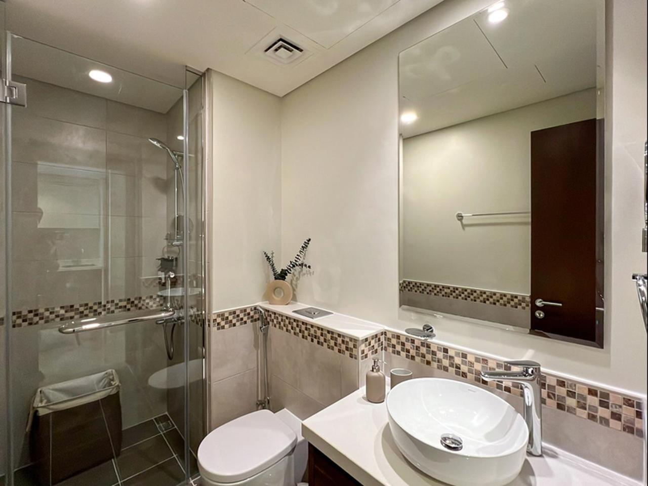 Apartment Keyrock Living - 1br At Reva With View