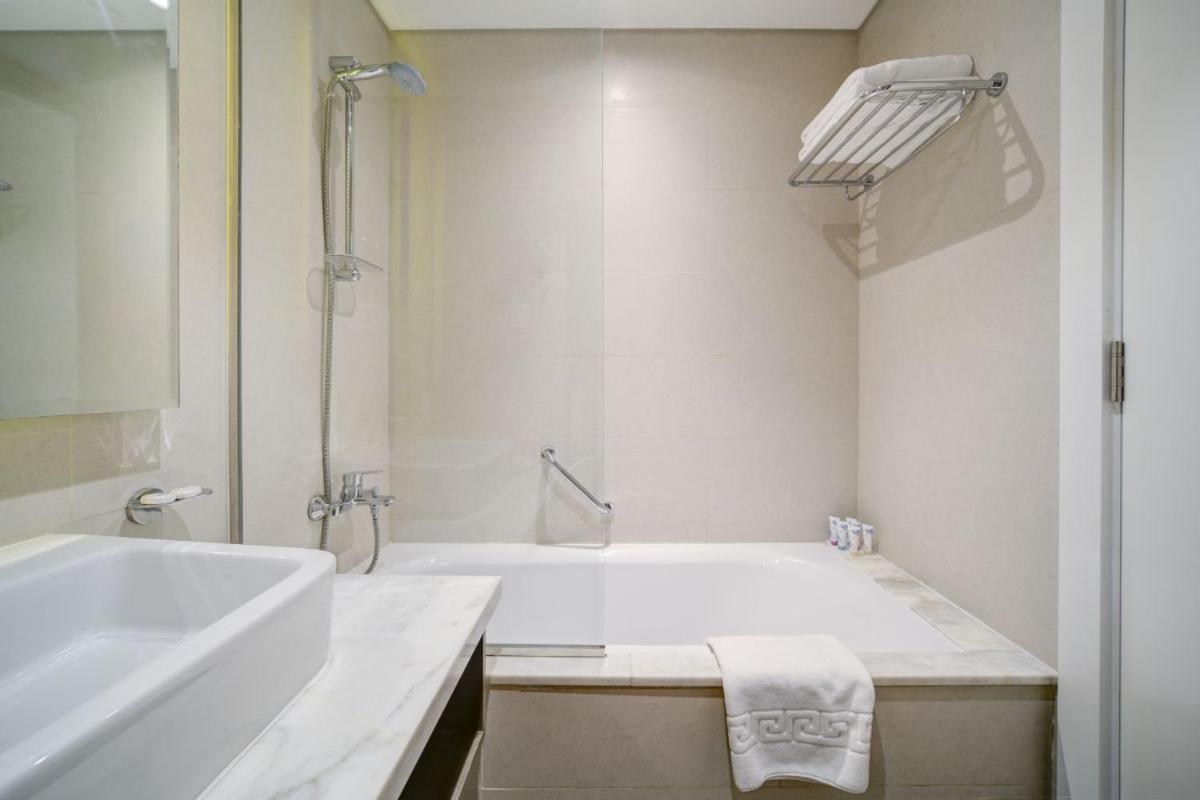 Luxury Style In Prive Damac By Pk Holidays Apartment Dubai