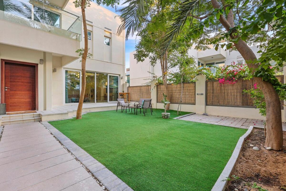 Villa First Class The Epitome Of Luxury Dubai