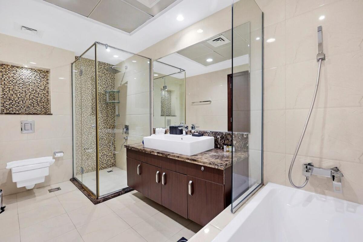 Villa First Class The Epitome Of Luxury Dubai