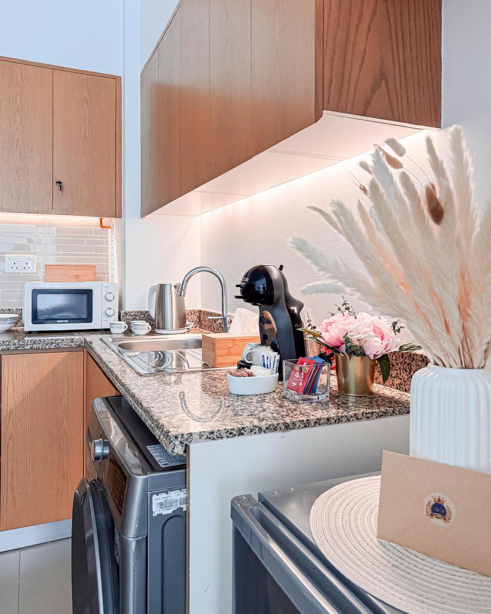 Apartment Luxurious In Downtown, *