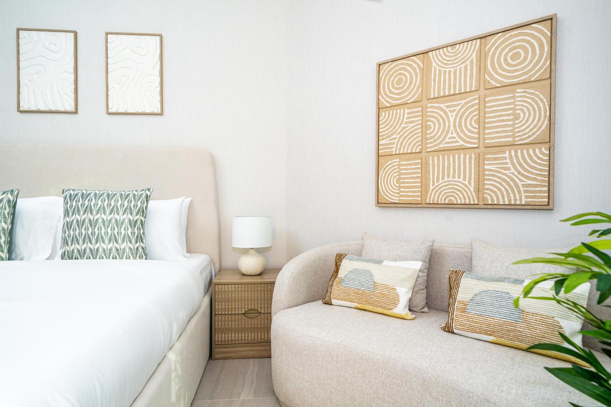 Apartment Modern Living At Missoni Fully Furnished Dubai