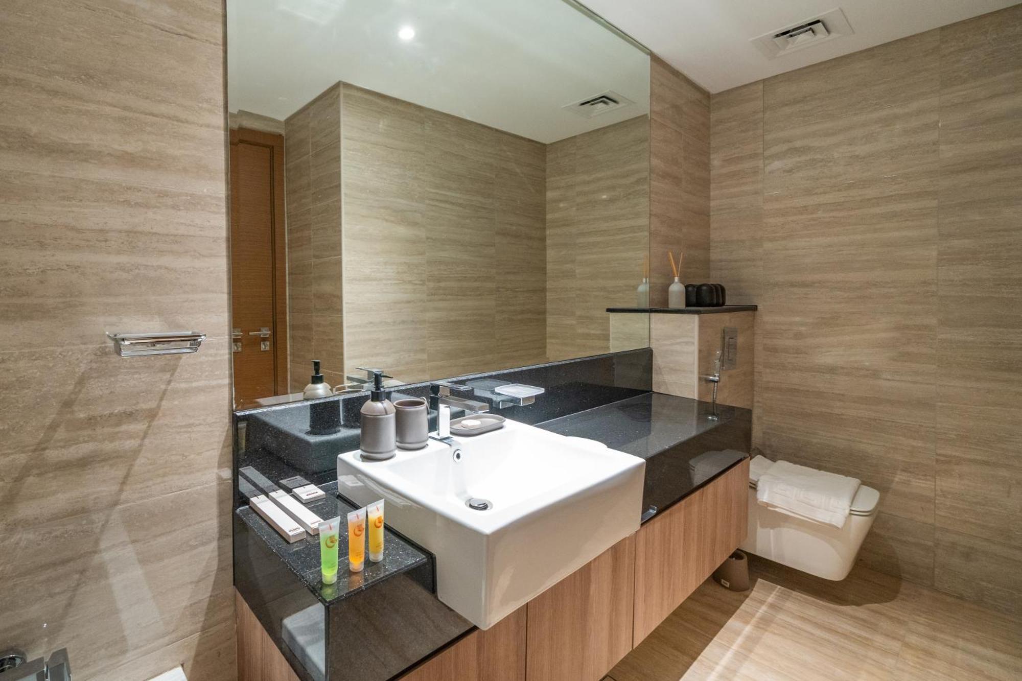 Sleek And Stylish 1-br Missoni Fully Furnished Apartment Dubai