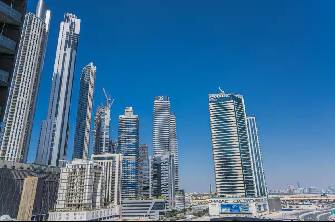 5 Minutes Walk To Mall And Burj Khalifa