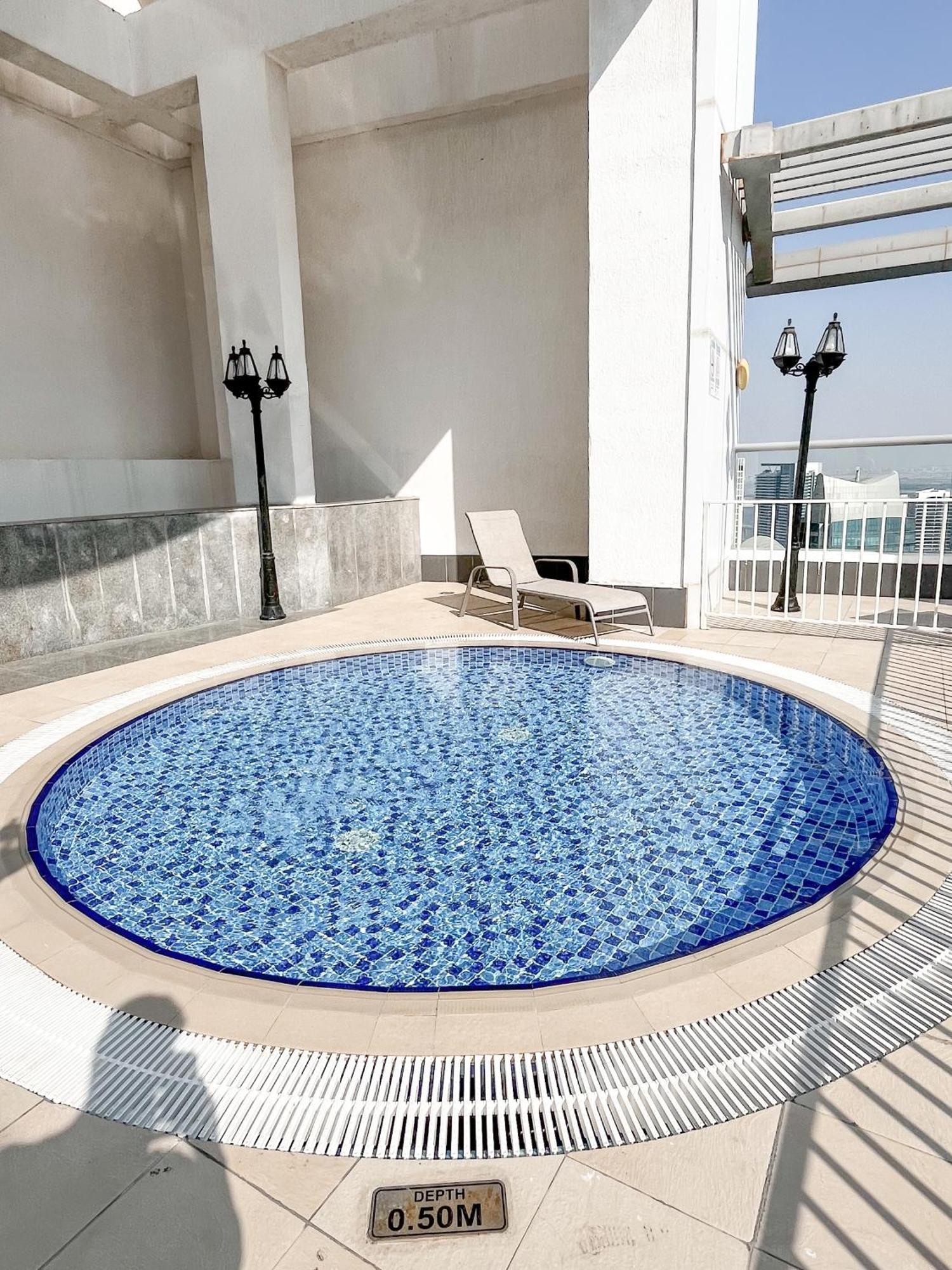 5 Minutes Walk To Mall And Burj Khalifa Apartment Dubai