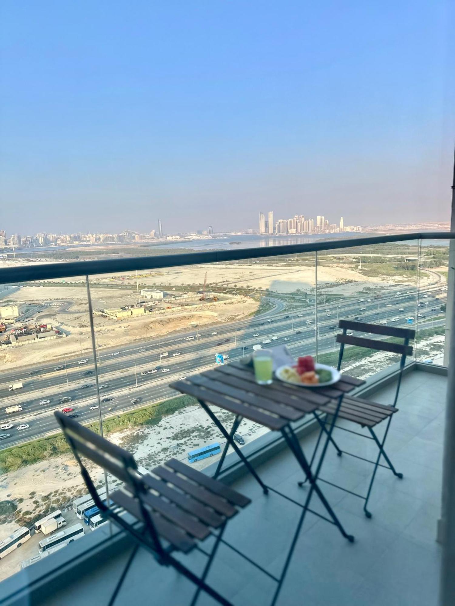 Panoramic 1br I Luxury Apartment Dubai