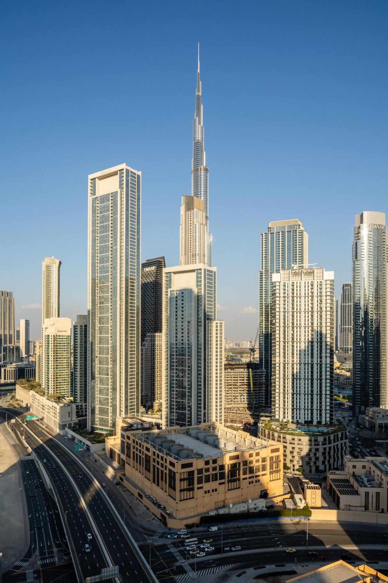 Apartment Burj Khalifa Views 2br With Infinity Pool Downtown Dubai