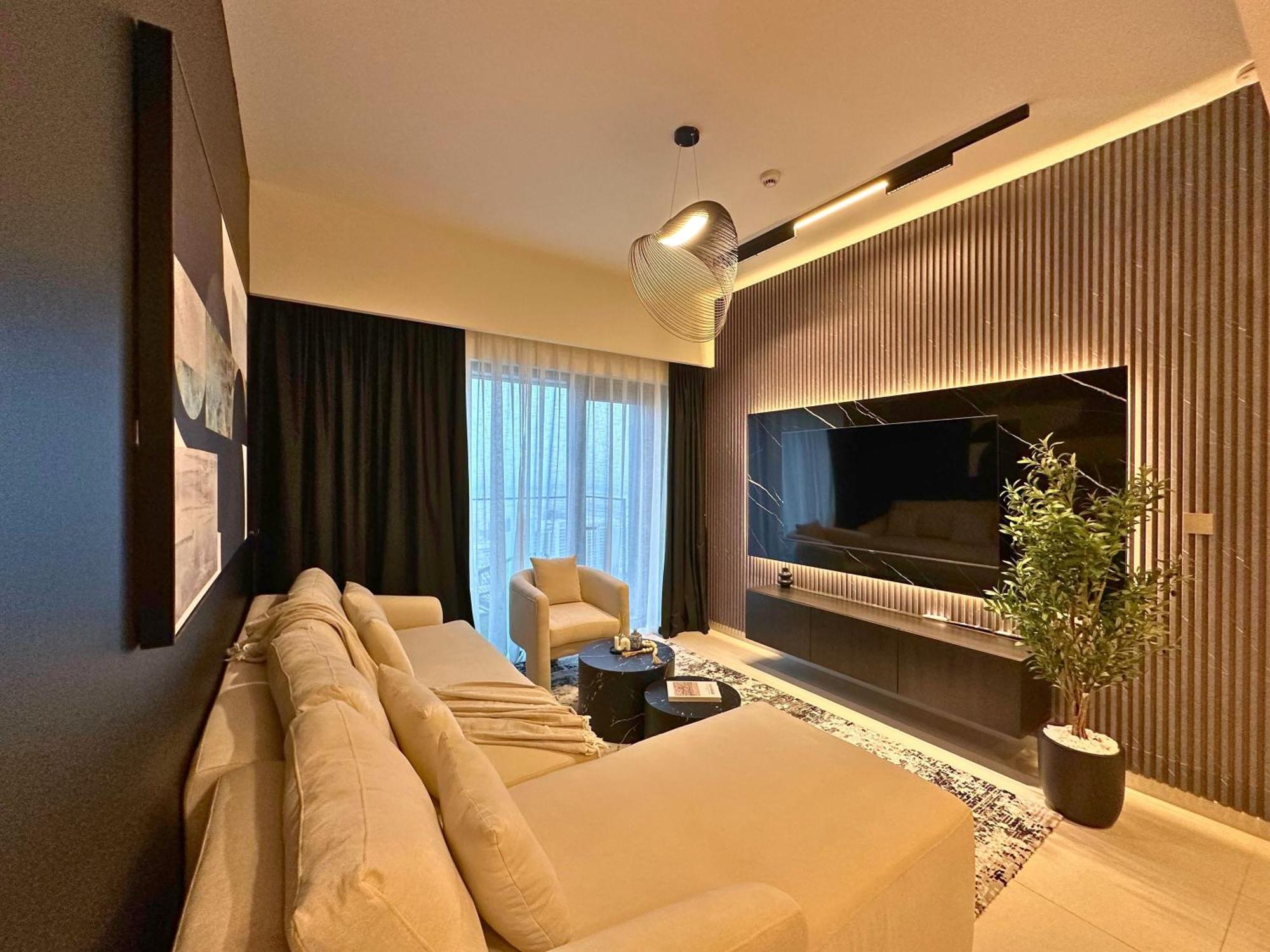 Apartment Smartstay At Burj Royale - Unique Downtown Views - Brand New Luxury Dubai