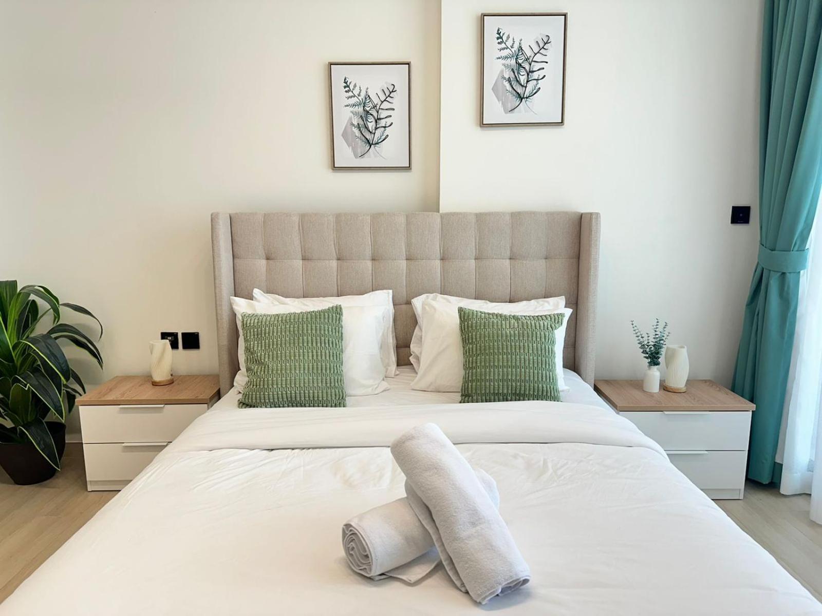 Brand New 2-bedroom With Balcony *